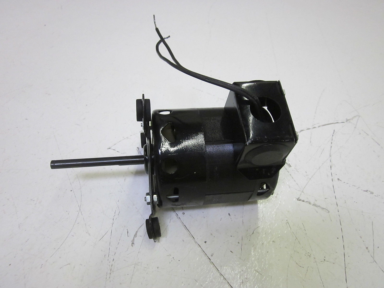 ROTOM  R303, V-99 MODEL 8214115071 115V UNMP