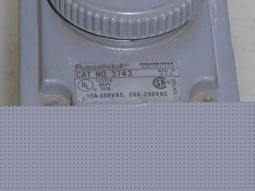 RUSSELLSTOLL 3743 RECEPTACLE  UNMP