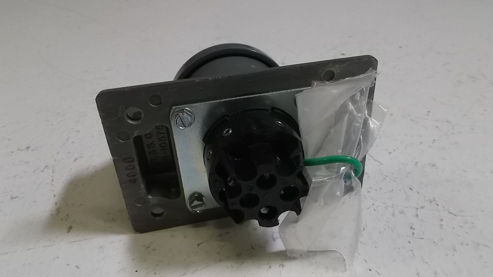 RUSSELL STOLL RECEPTACLE SKR12G UNMP