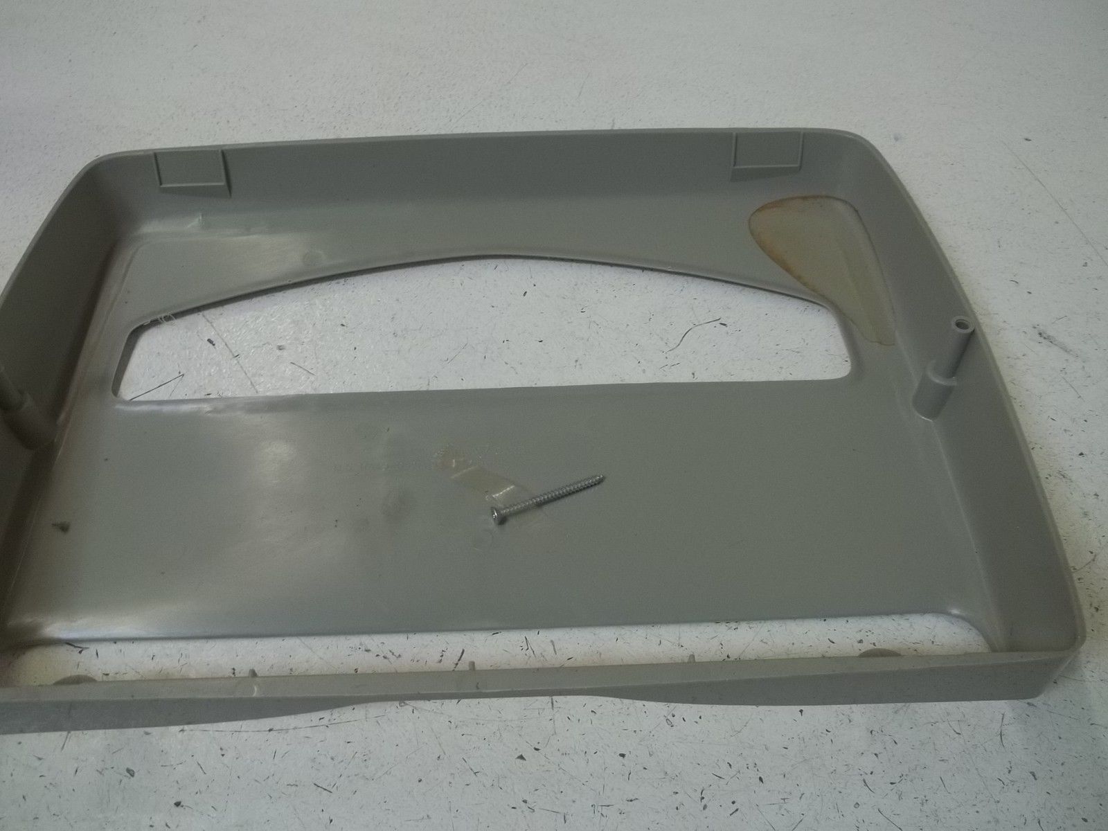 SAFE GUARD 737 TOILET SEAT COVER DISPENSER(GRAY) NSMP