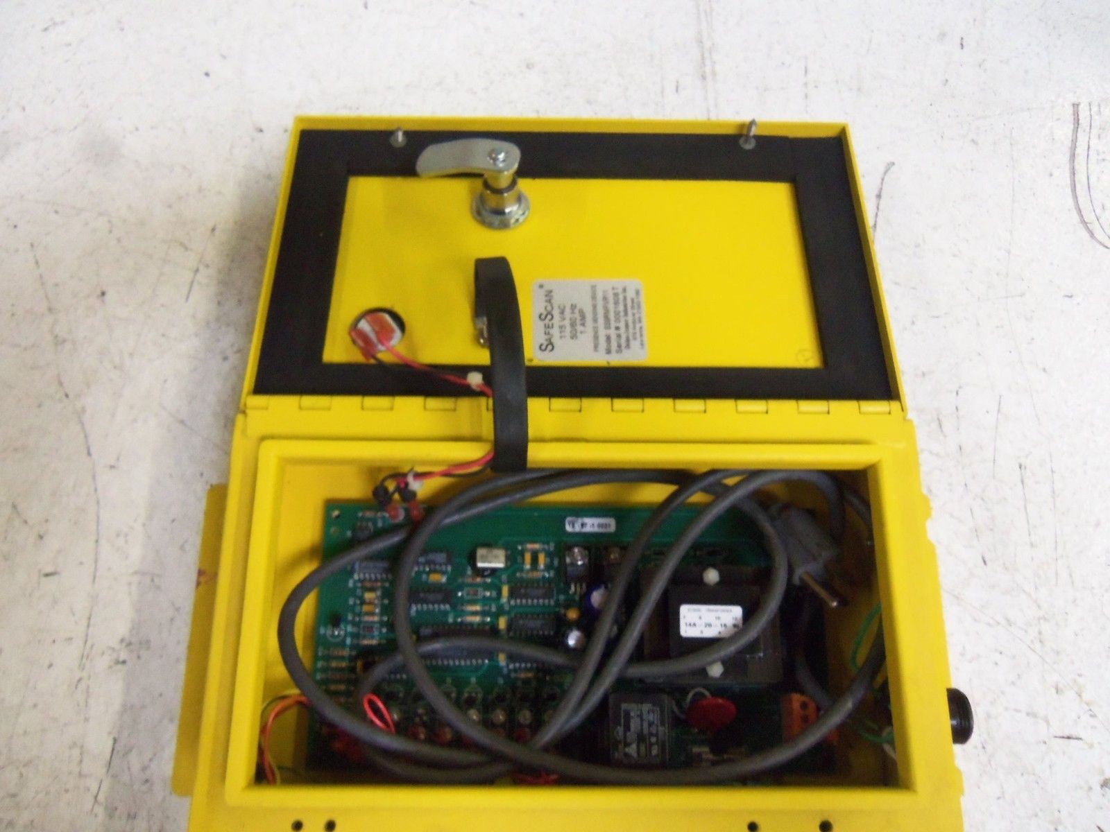 SAFESCAN SS9RMPXR11 TRANSMITTER CONTROL UNIT UNMP