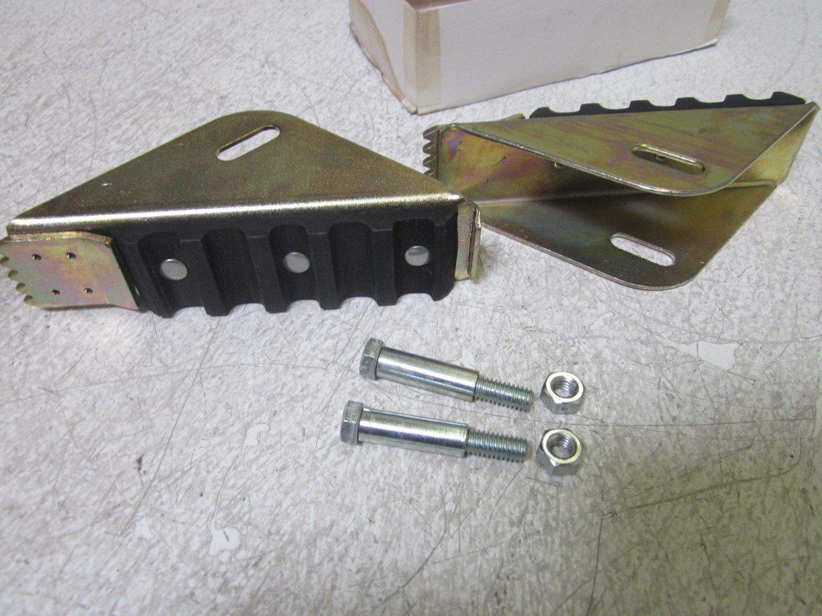 SAFETY LADDER SHOES NSMP