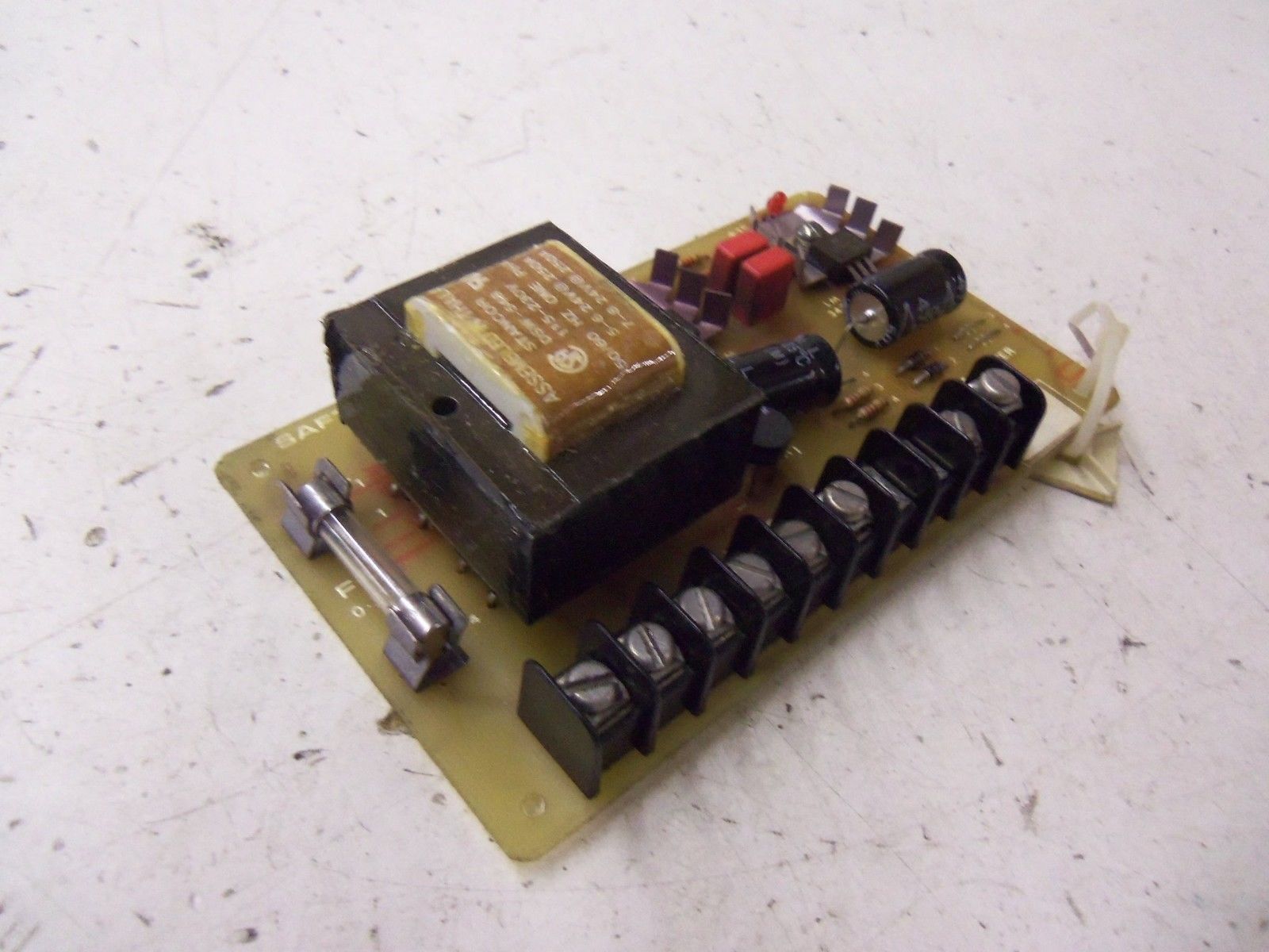 SAFTRONICS CA141-1 UNMP