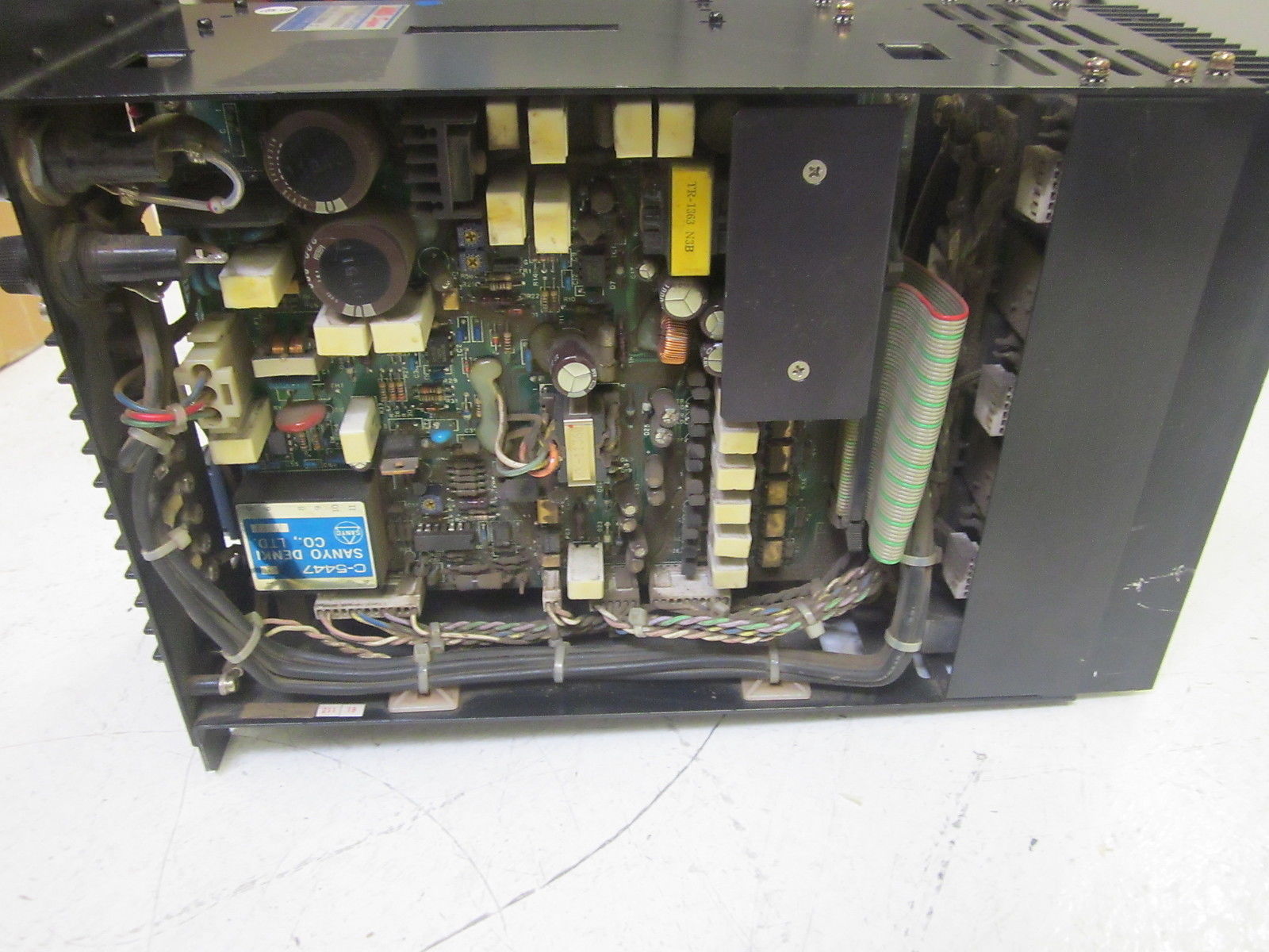 SANYO DENKI 65AA030VXR03 ABS SUPER SERVO AMPLIFIER AS PICTURED UNMP