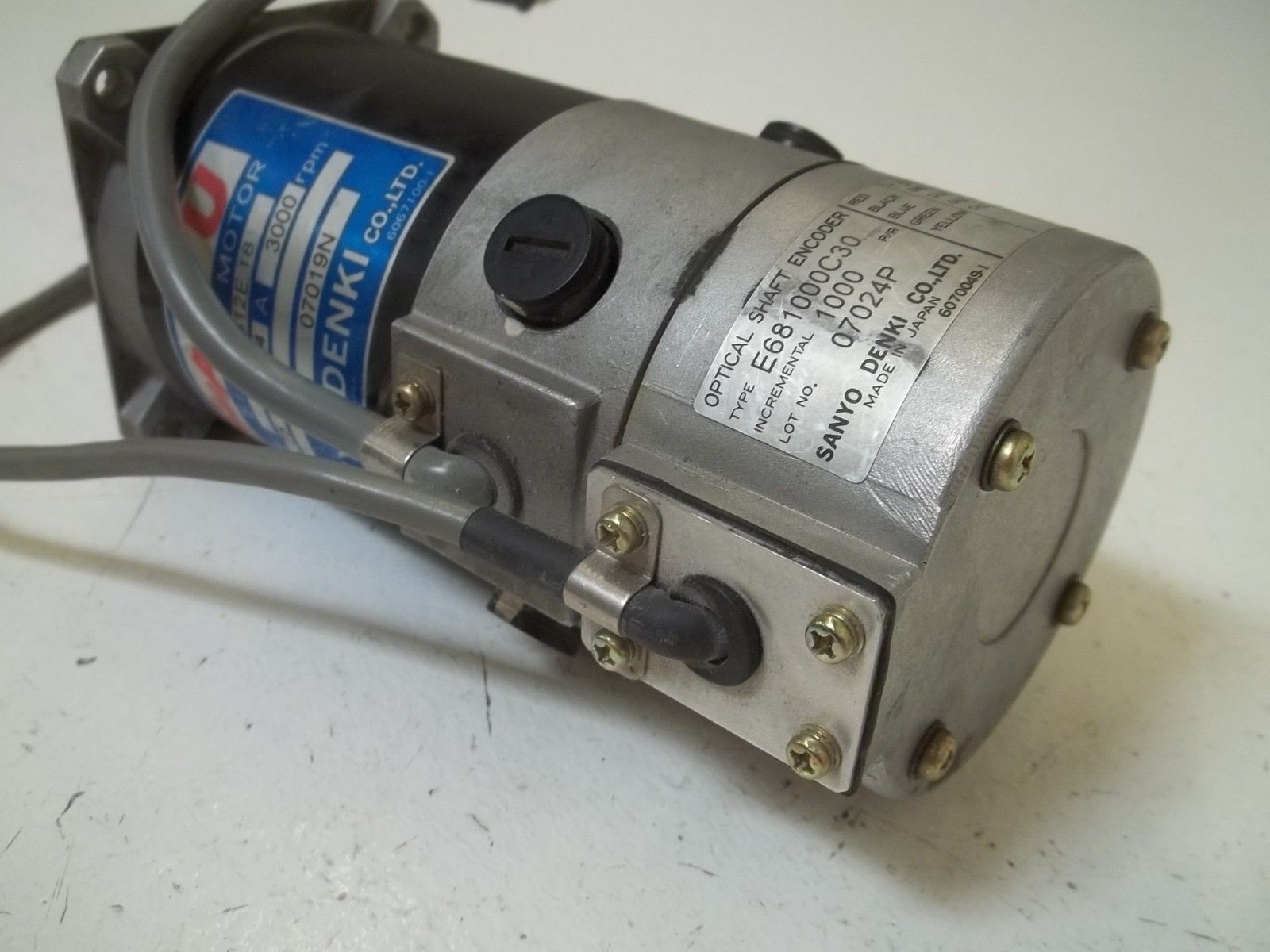SANYO U718-012E SERVO MOTOR UNMP