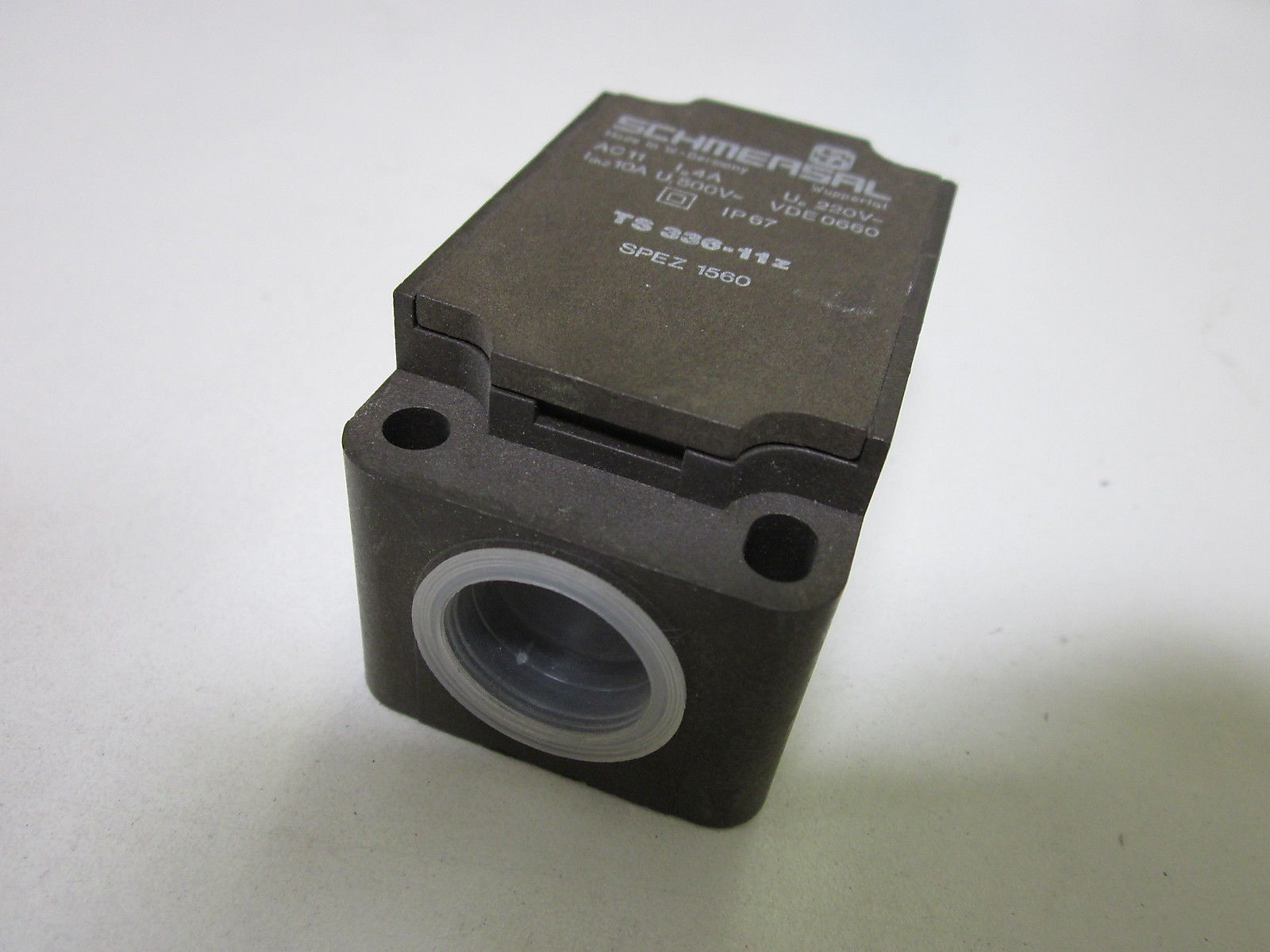 SCHMERSAL TS336-11Z LIMIT SWITCH NSNP