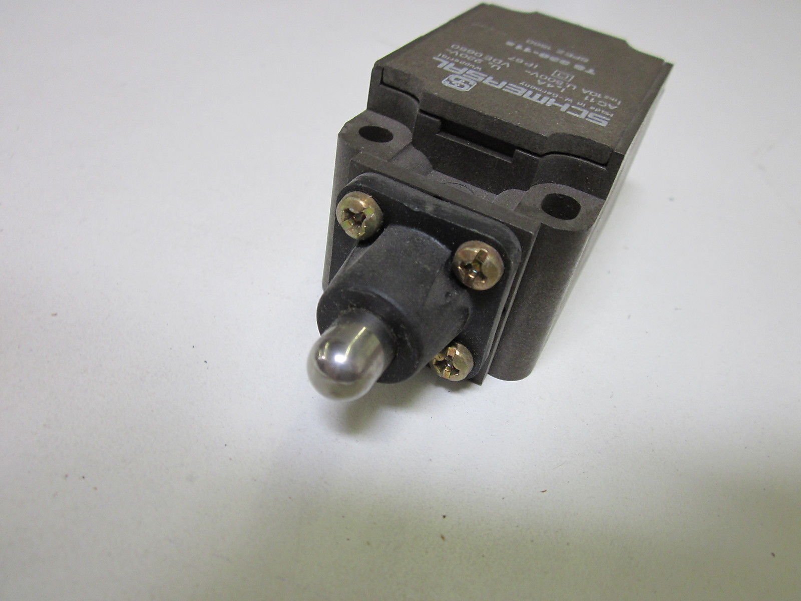 SCHMERSAL TS336-11Z LIMIT SWITCH NSNP