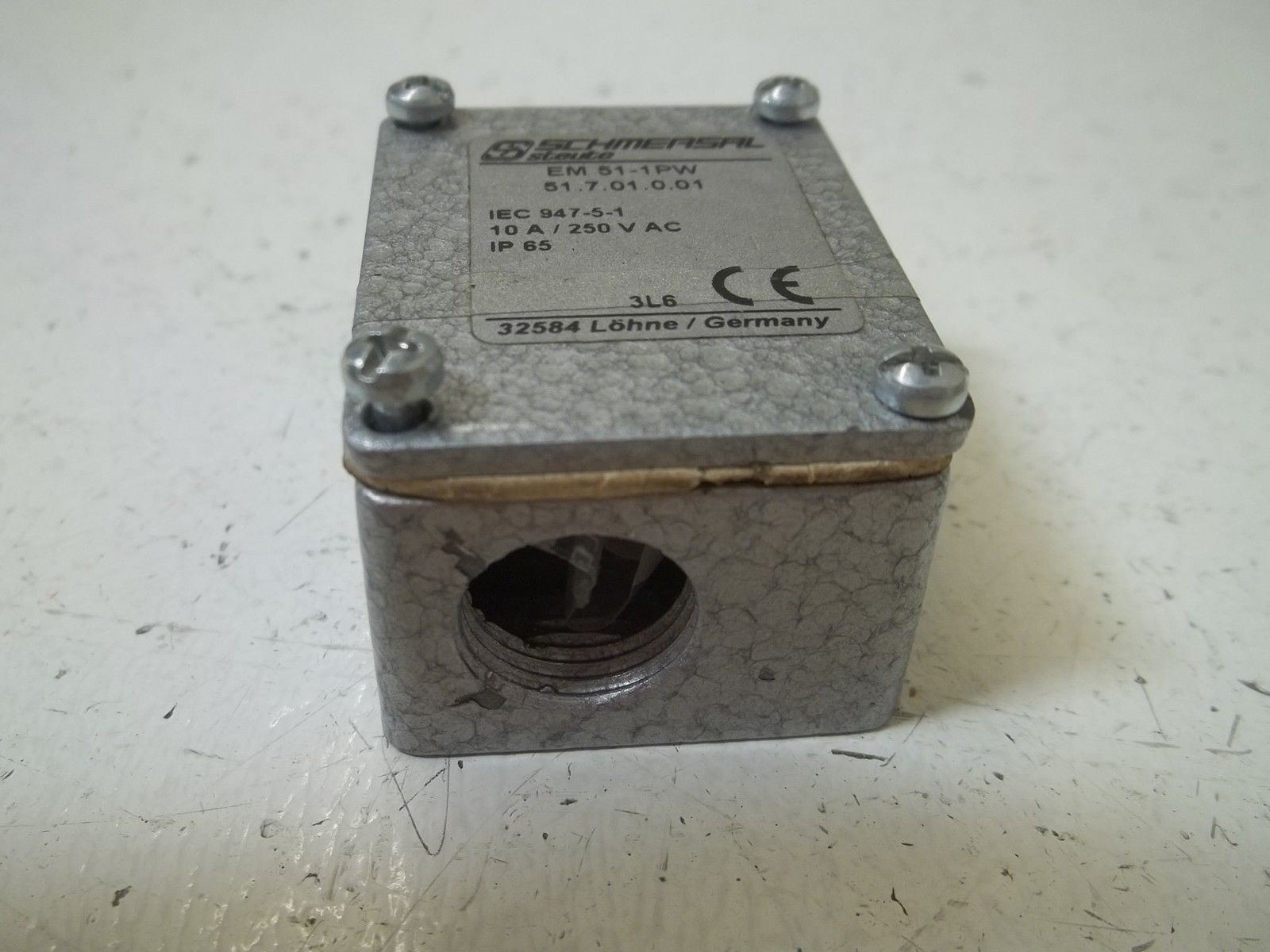 SCHMERSAL EM51-1PW LIMIT SWITCH UNMP