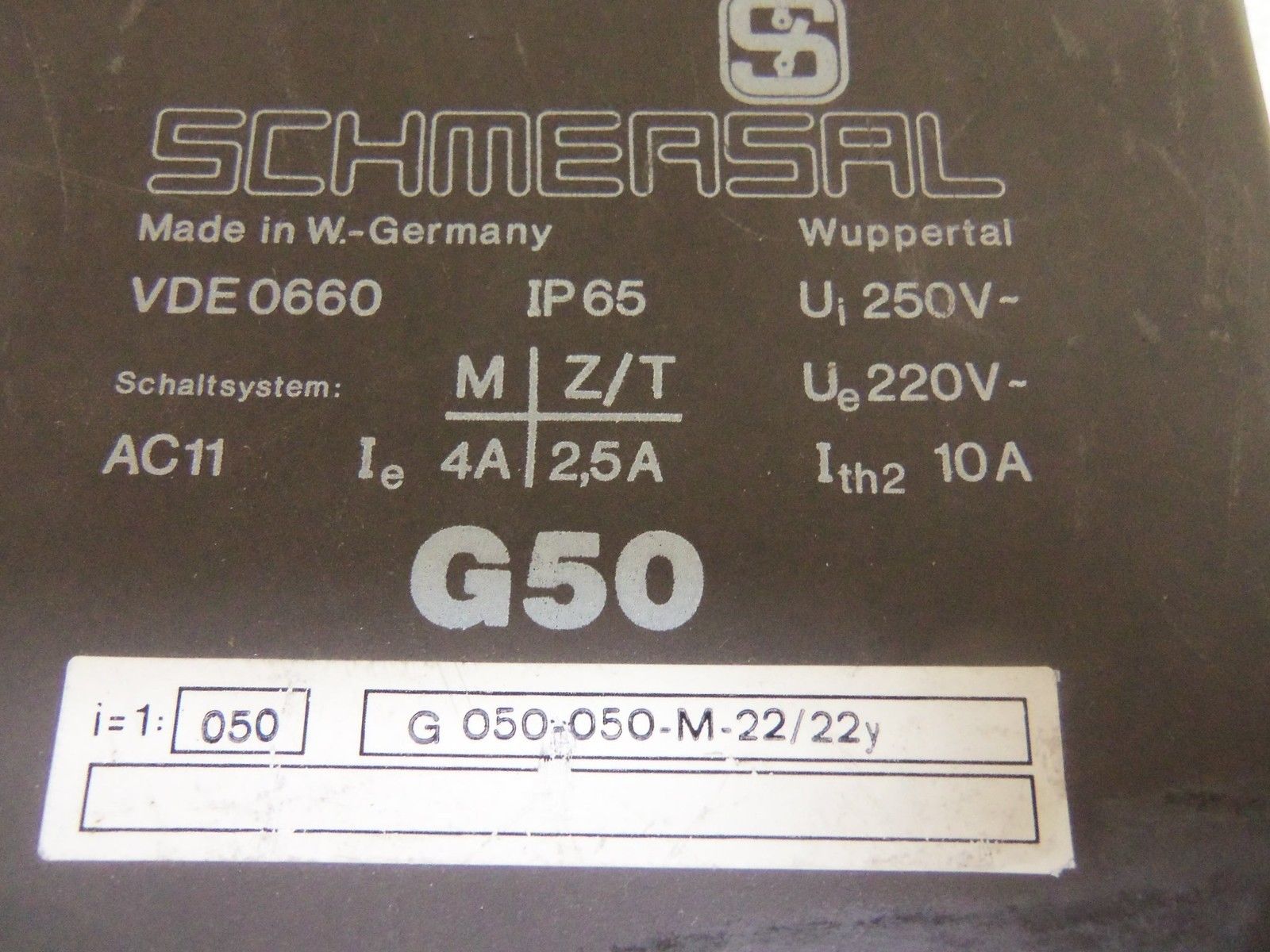 SCHMERSAL G050-050-M-22/22Y SWITCH UNMP