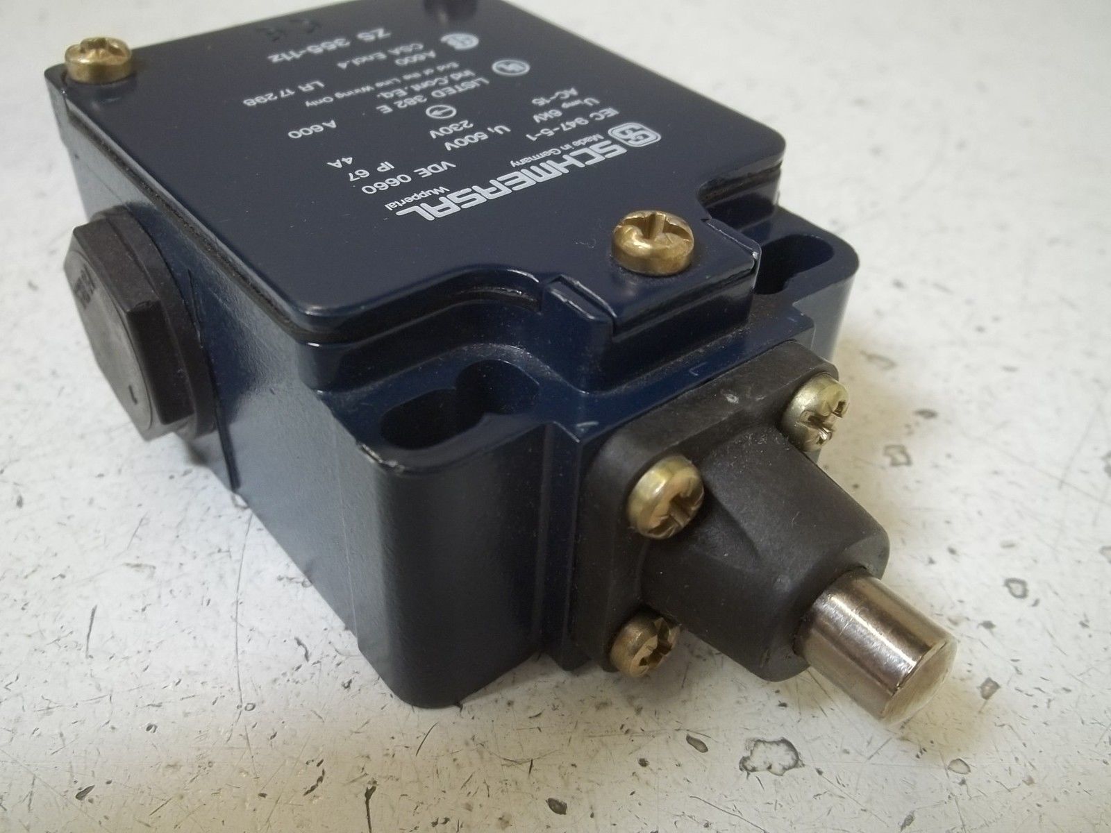 SCHMERSAL ZS 355-11Z LIMIT SWITCH NSNP