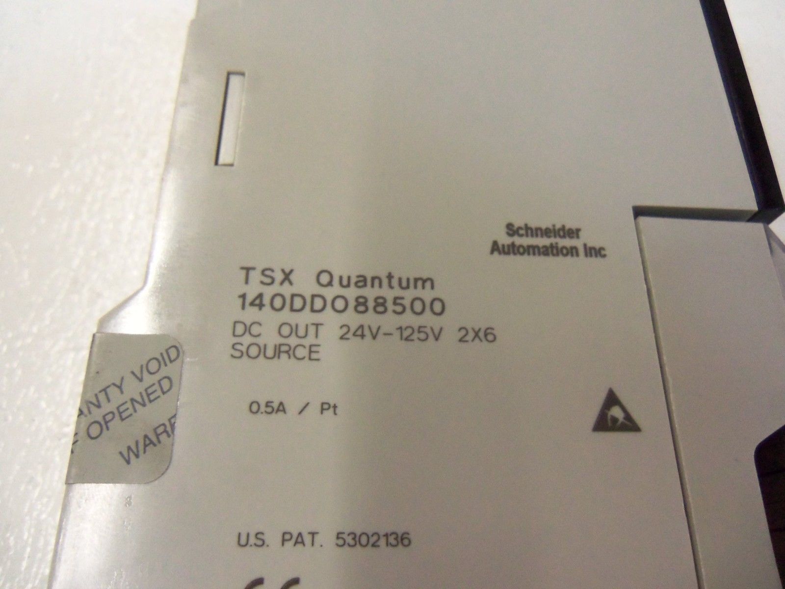 SCHNEIDER AUTOMATION INC. 140DDO88500 *NEW NO BOX*
