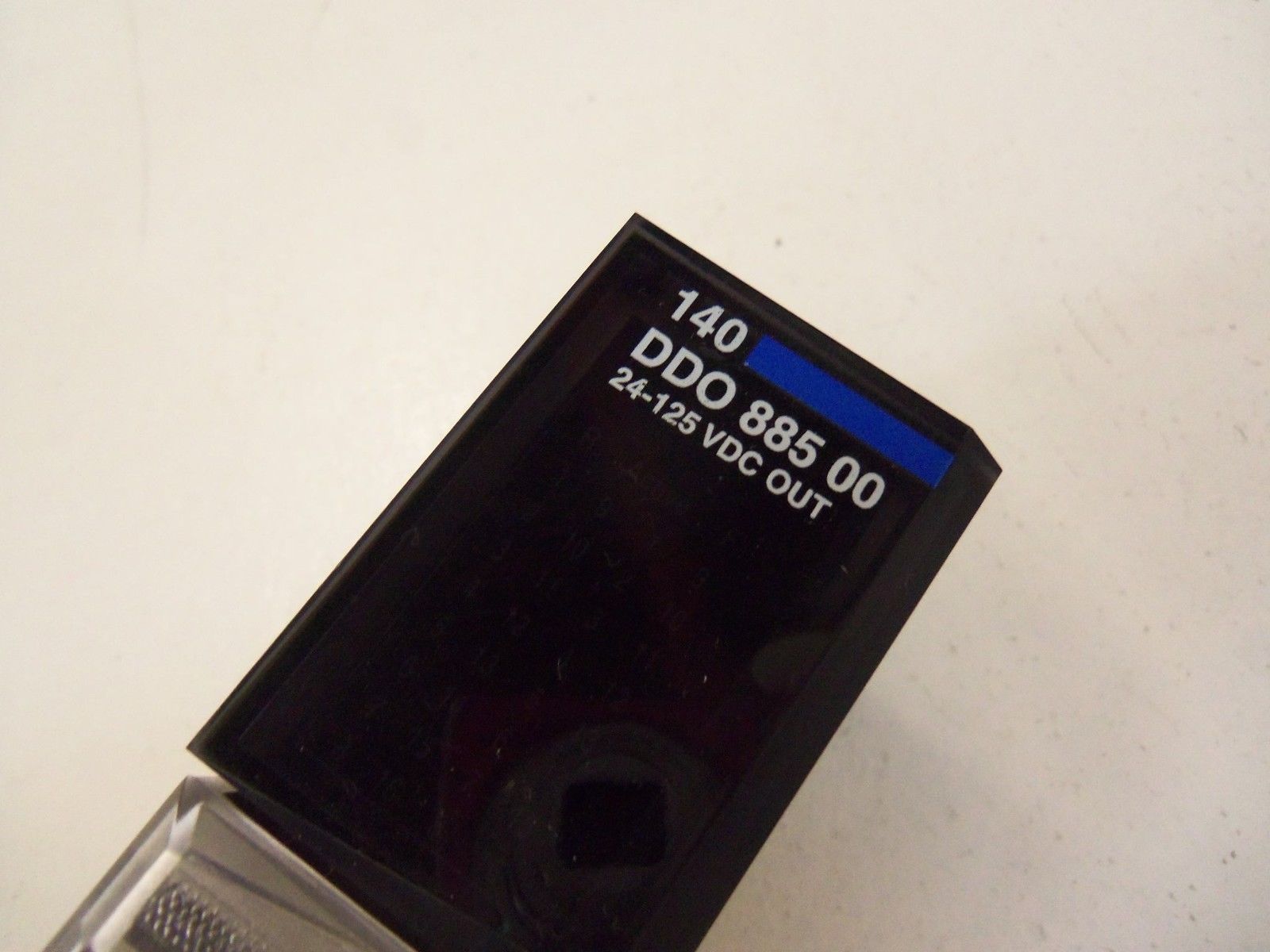 SCHNEIDER AUTOMATION INC. 140DDO88500 *NEW NO BOX*