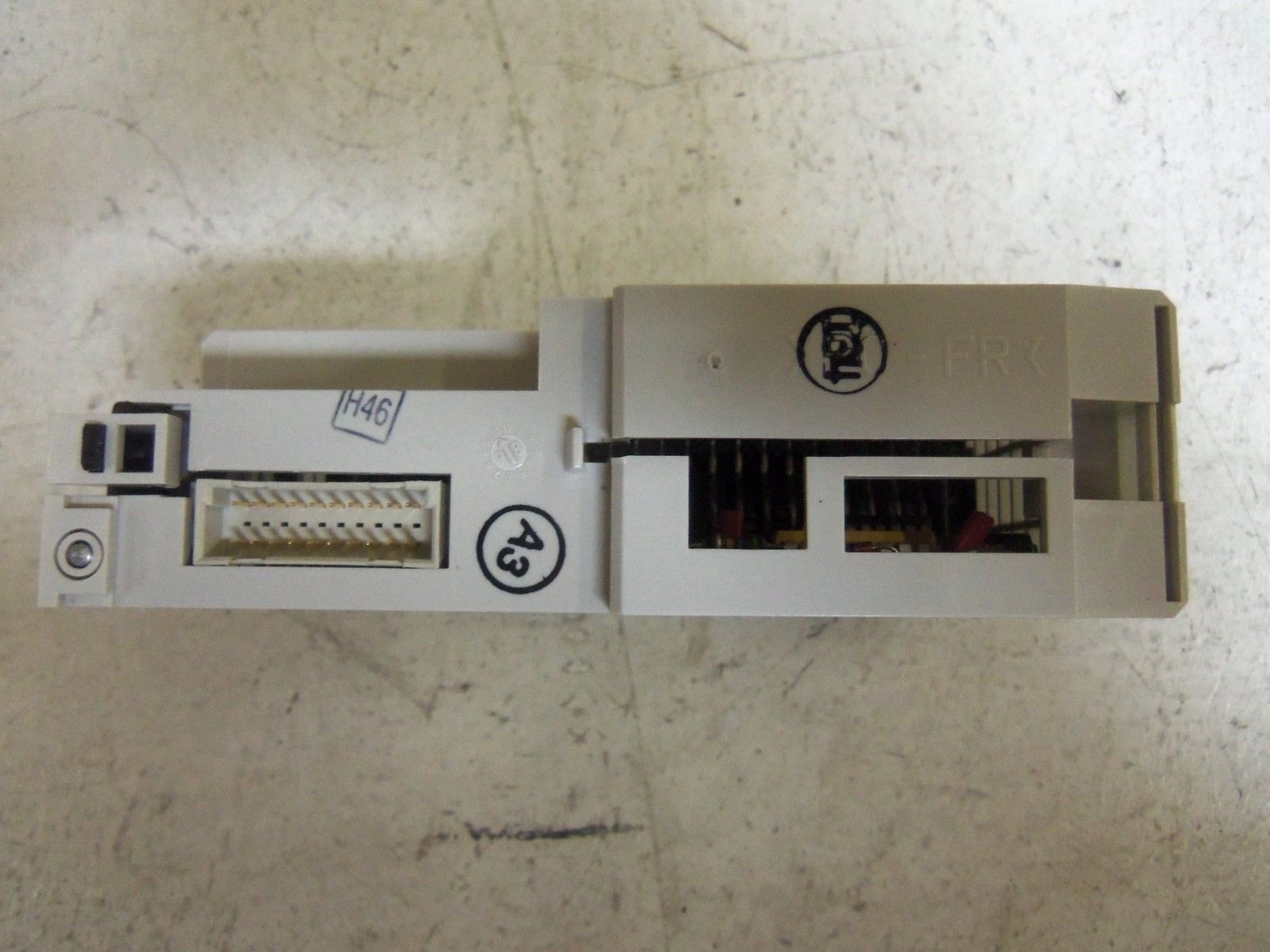 SCHNEIDER AUTOMATION DAP217/AS-BDAP-217 OUTPUT MODULE UNMP