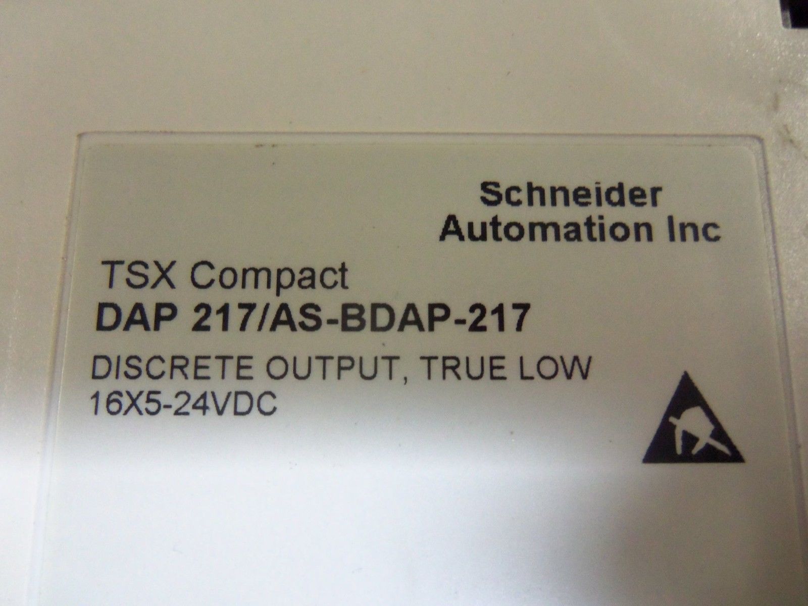SCHNEIDER AUTOMATION DAP217/AS-BDAP-217 OUTPUT MODULE UNMP