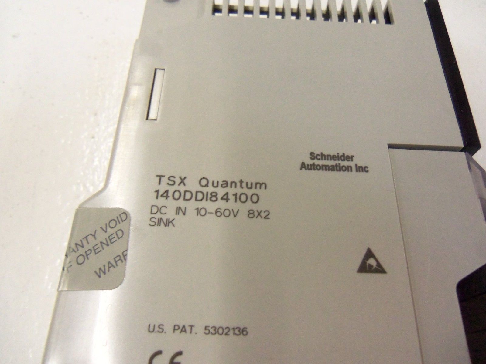 SCHNEIDER AUTOMATION INC. 140DDI84100 *NEW NO BOX*