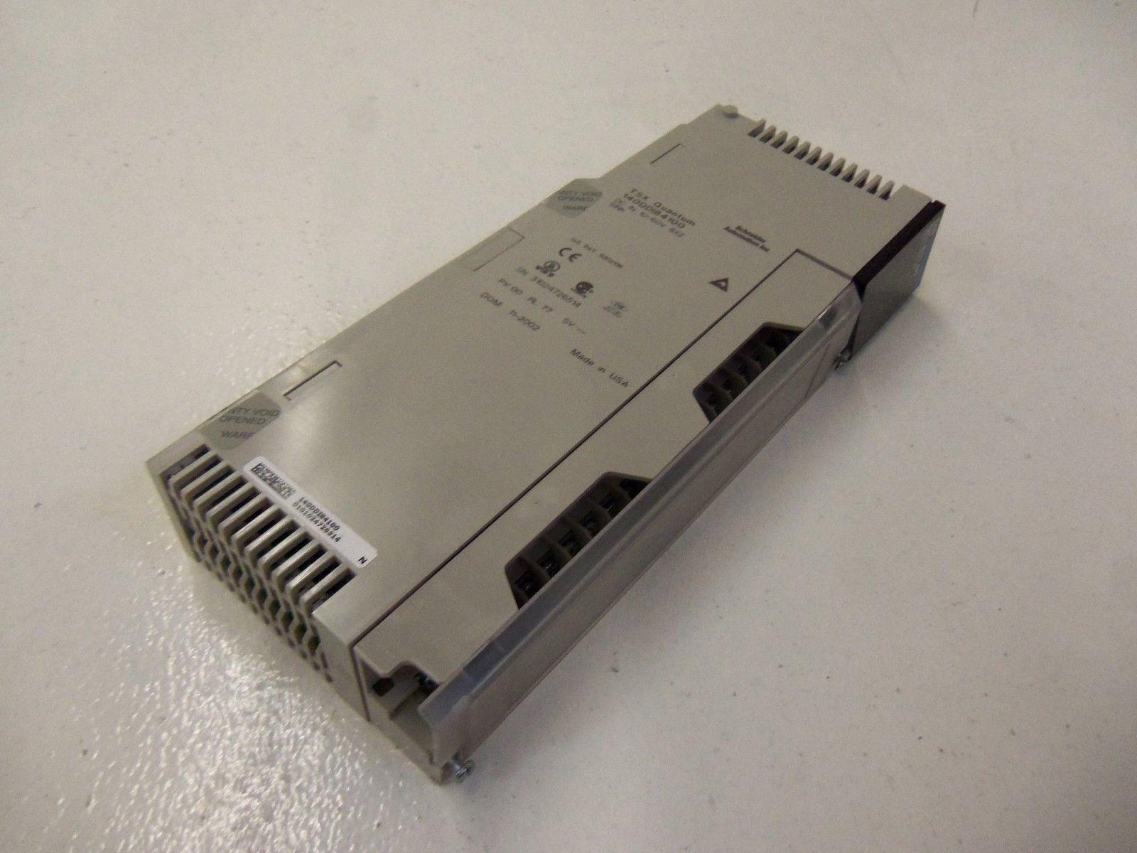SCHNEIDER AUTOMATION INC. 140DDI84100 *NEW NO BOX*