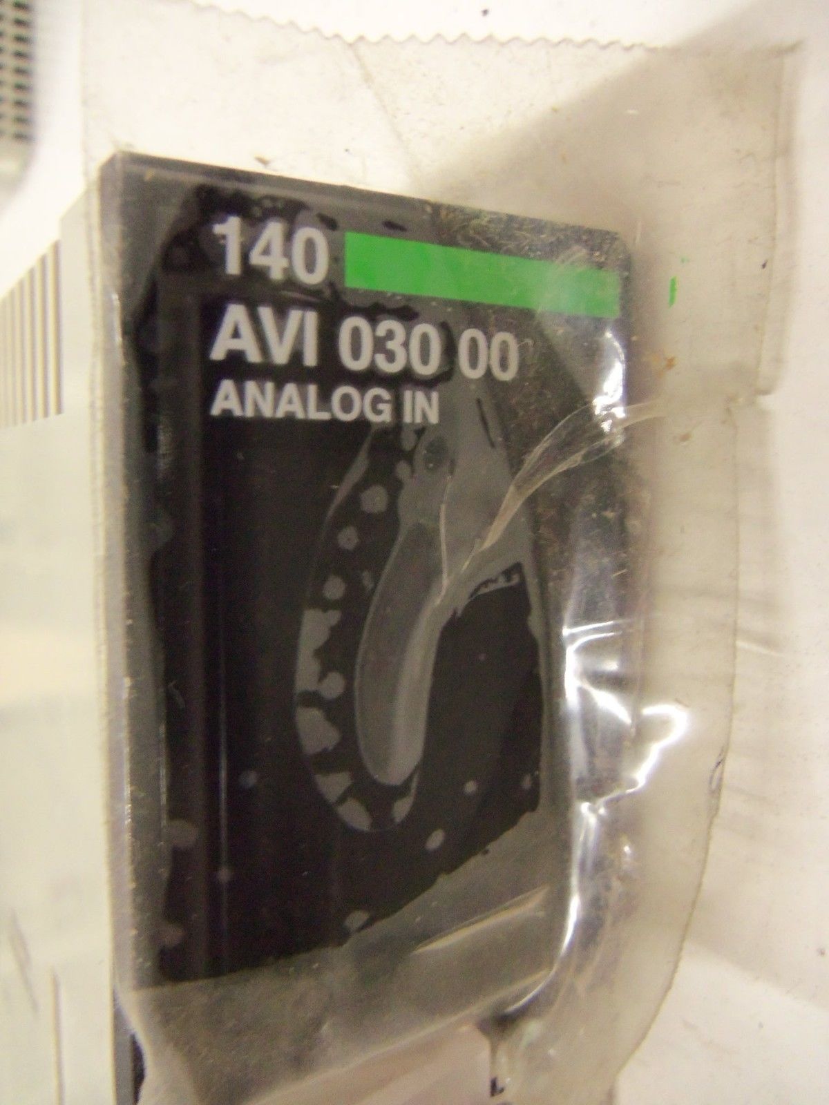 SCHNEIDER AUTOMATION INC. 140AVI03000 UNMP