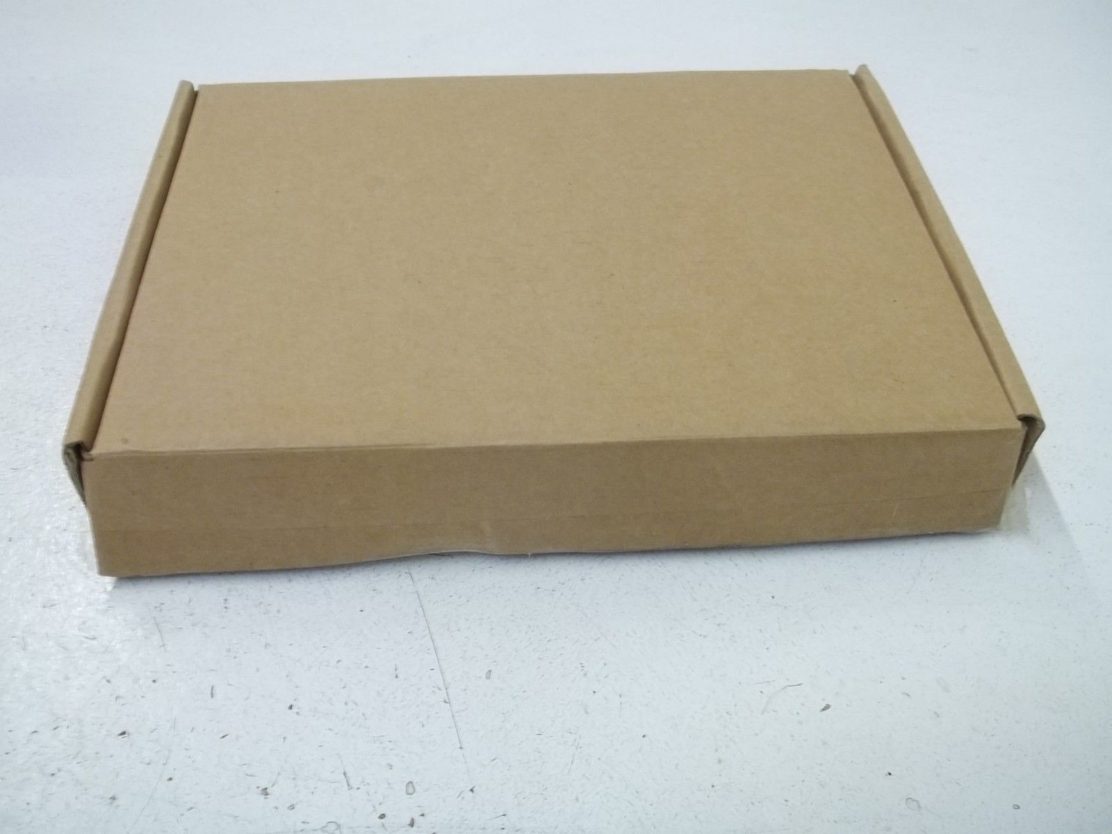 SCHNEIDER ELECTRIC 100-1572-01-01 *NEW IN BOX*
