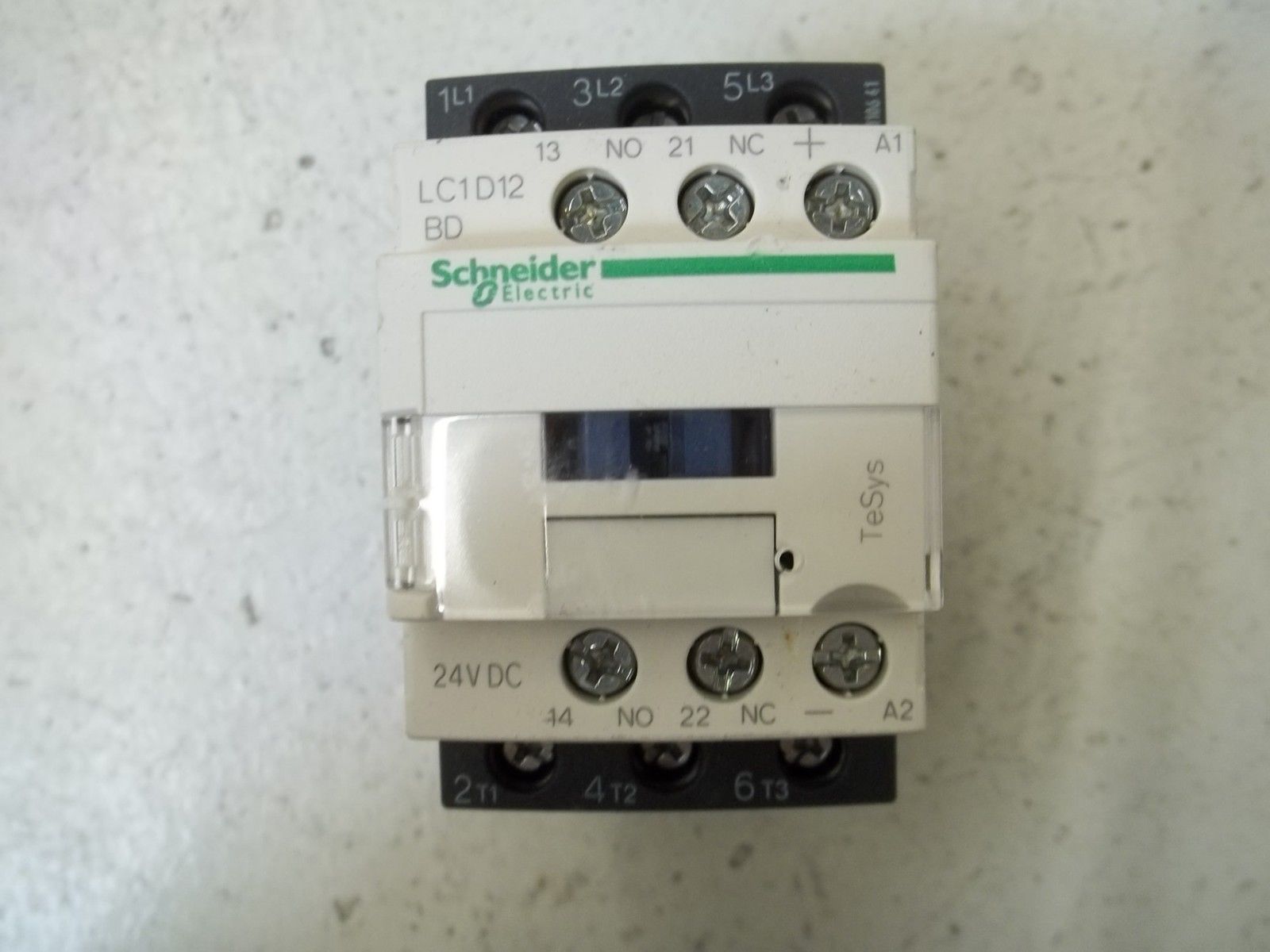 SCHNEIDER ELECTRIC LC1D12 W/LAD4TBL CONTACTOR UNMP