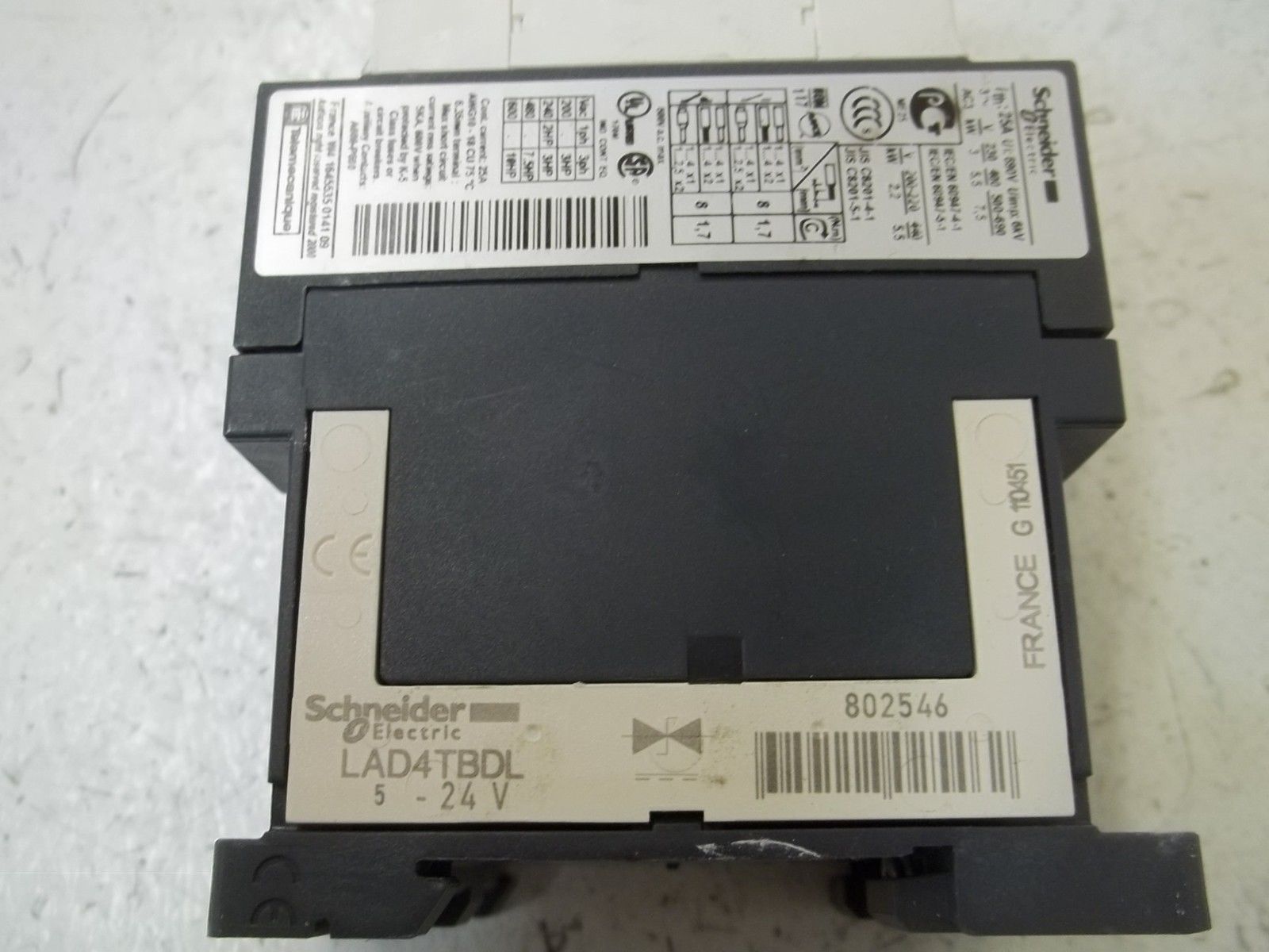 SCHNEIDER ELECTRIC LC1D12 W/LAD4TBL CONTACTOR UNMP