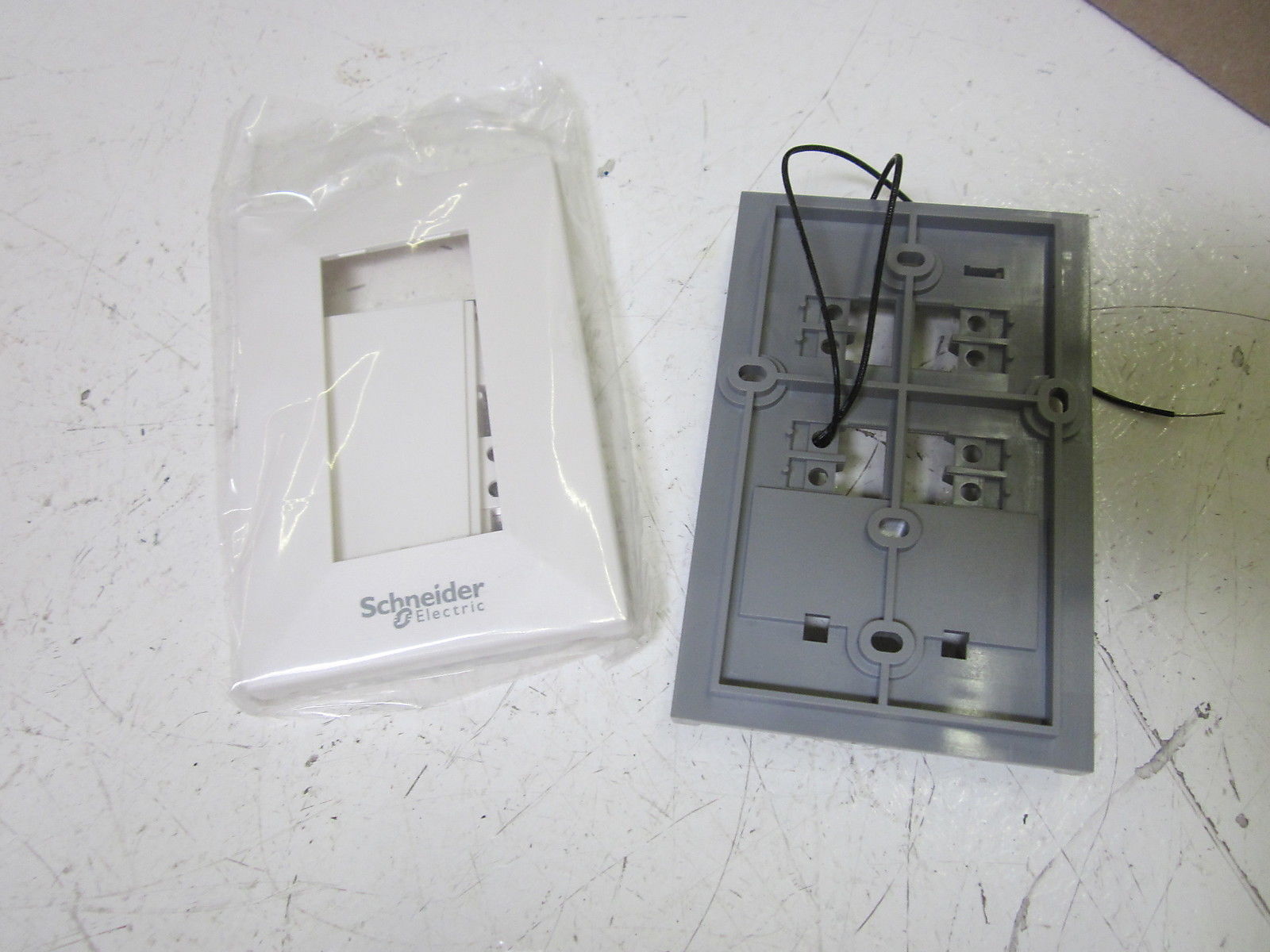 SCHNEIDER ELECTRIC TSMA-81011-0-0-1 ROOM TEMP. SENSOR NSMP