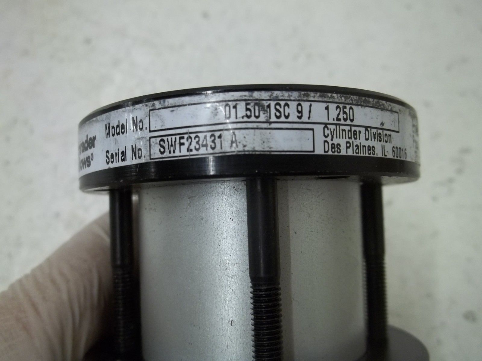 SCHRADER BELLOW 01.501SC9/1.250 CYLINDER UNMP