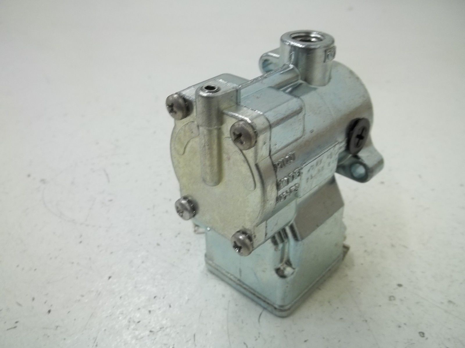 SCHRADER BELLOW K065 4035  UNMP
