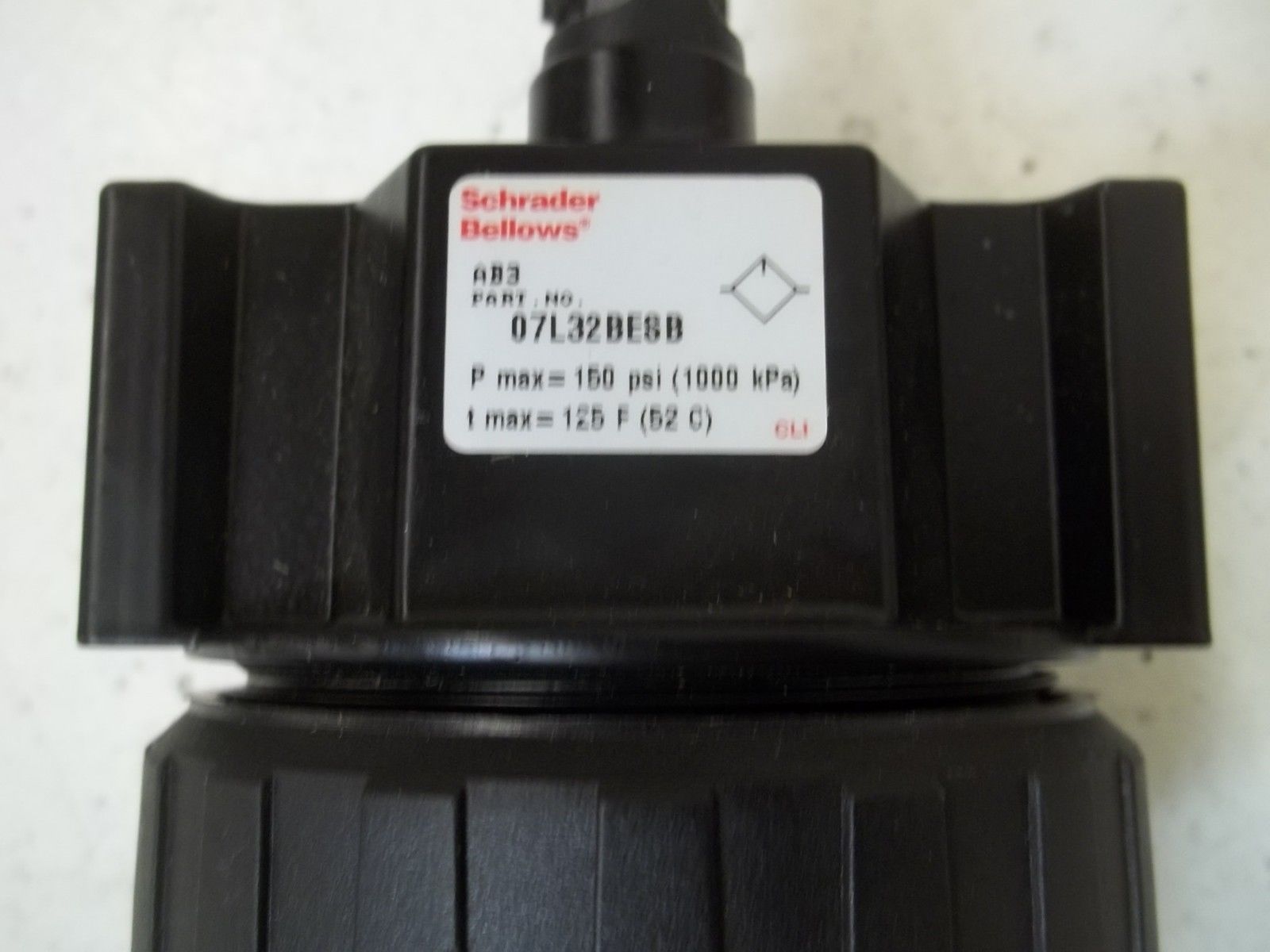 SCHRADER BELLOWS  07L32BESB PNEUMATIC VALVE UNMP