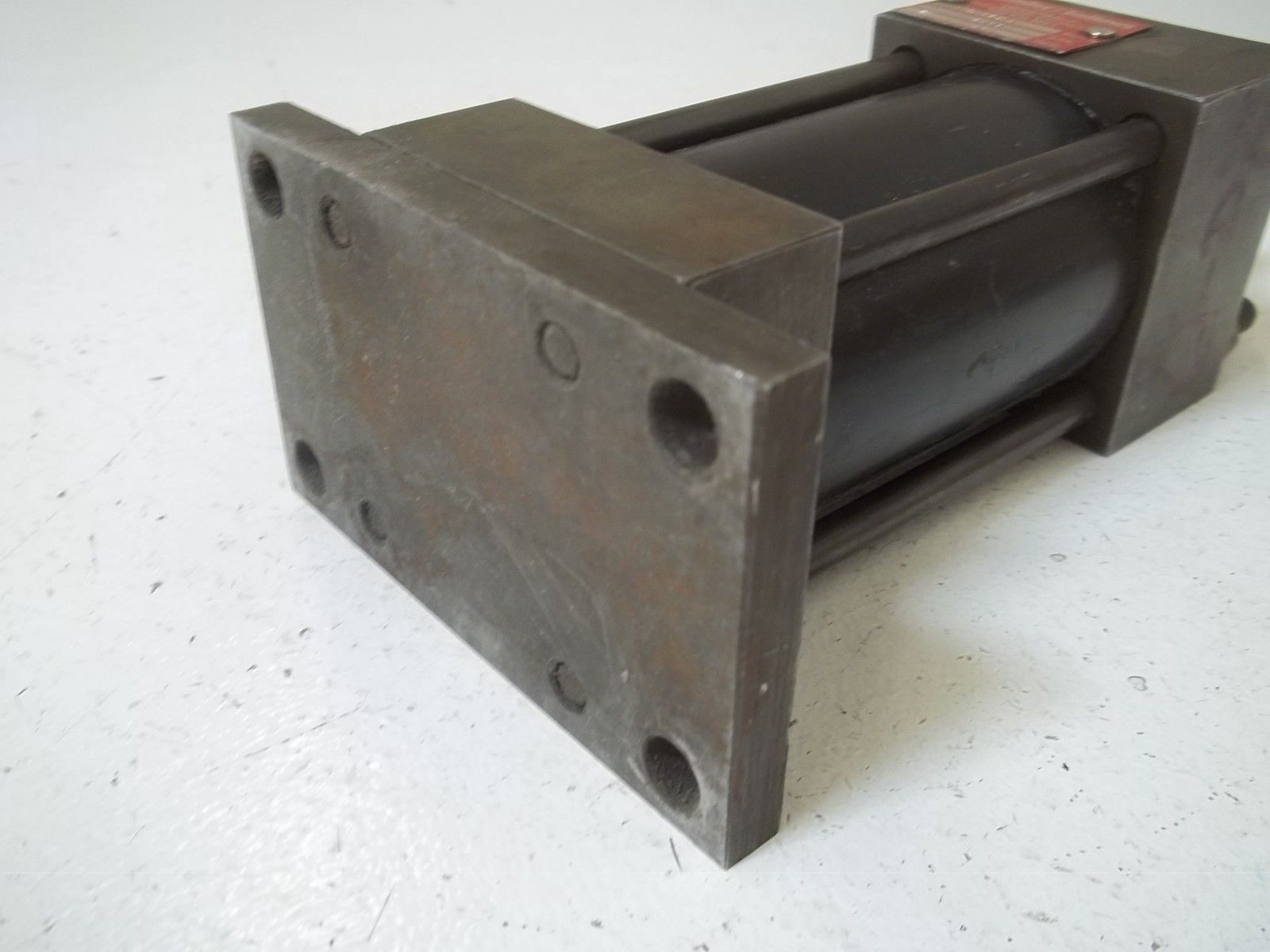 SCHRADER BELLOWS FAB102511 UNIVERSAL PNEUMATIC CYLINDER 250 PSI MAX UNMP