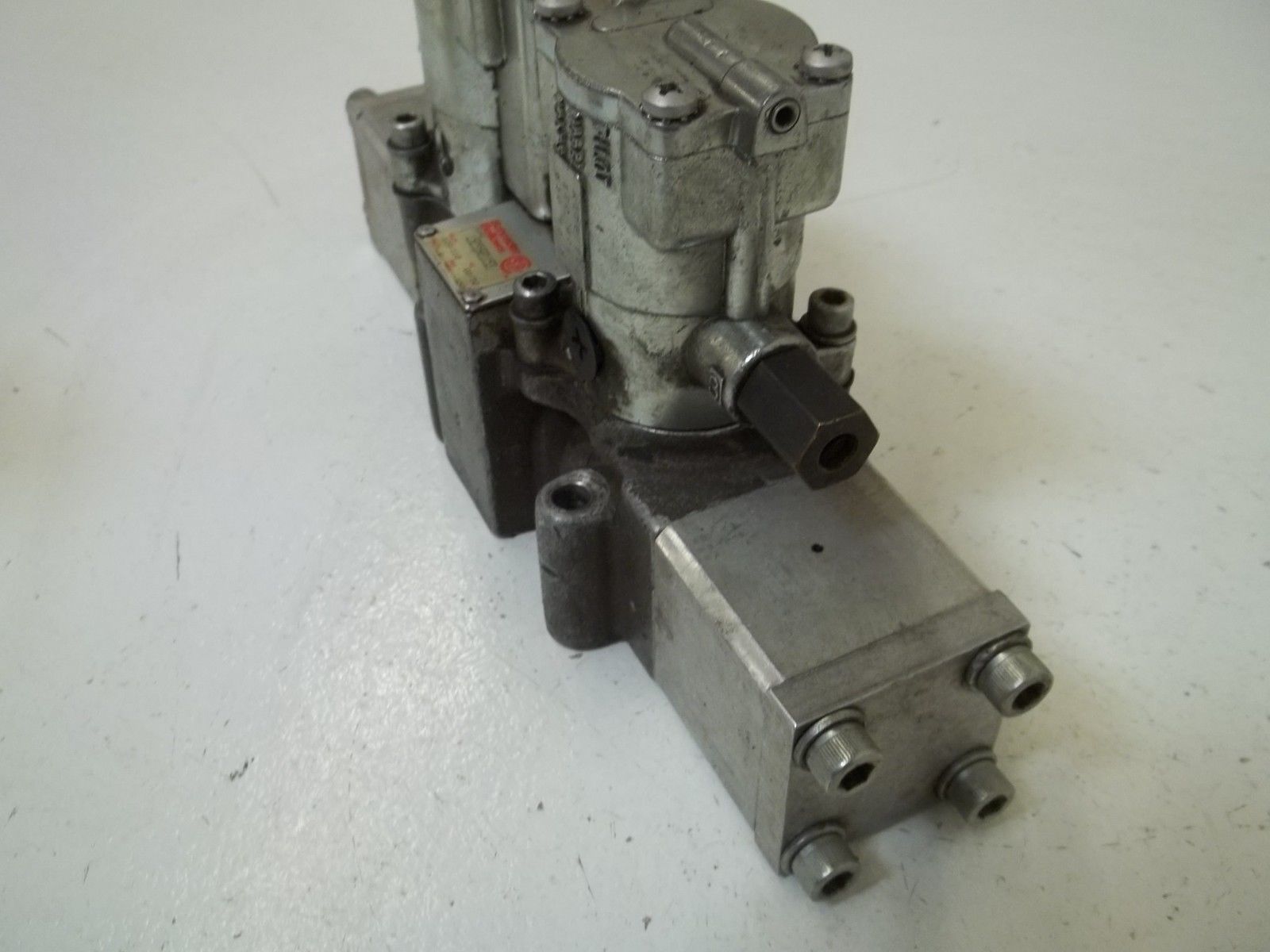 SCHRADER BELLOWS L2525921153 DOUBLE SOLENOID VALVE UNMP