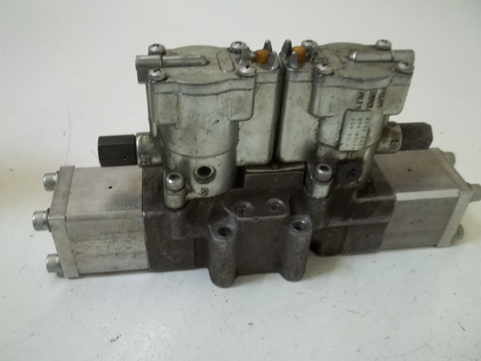 SCHRADER BELLOWS L2525921153 DOUBLE SOLENOID VALVE UNMP