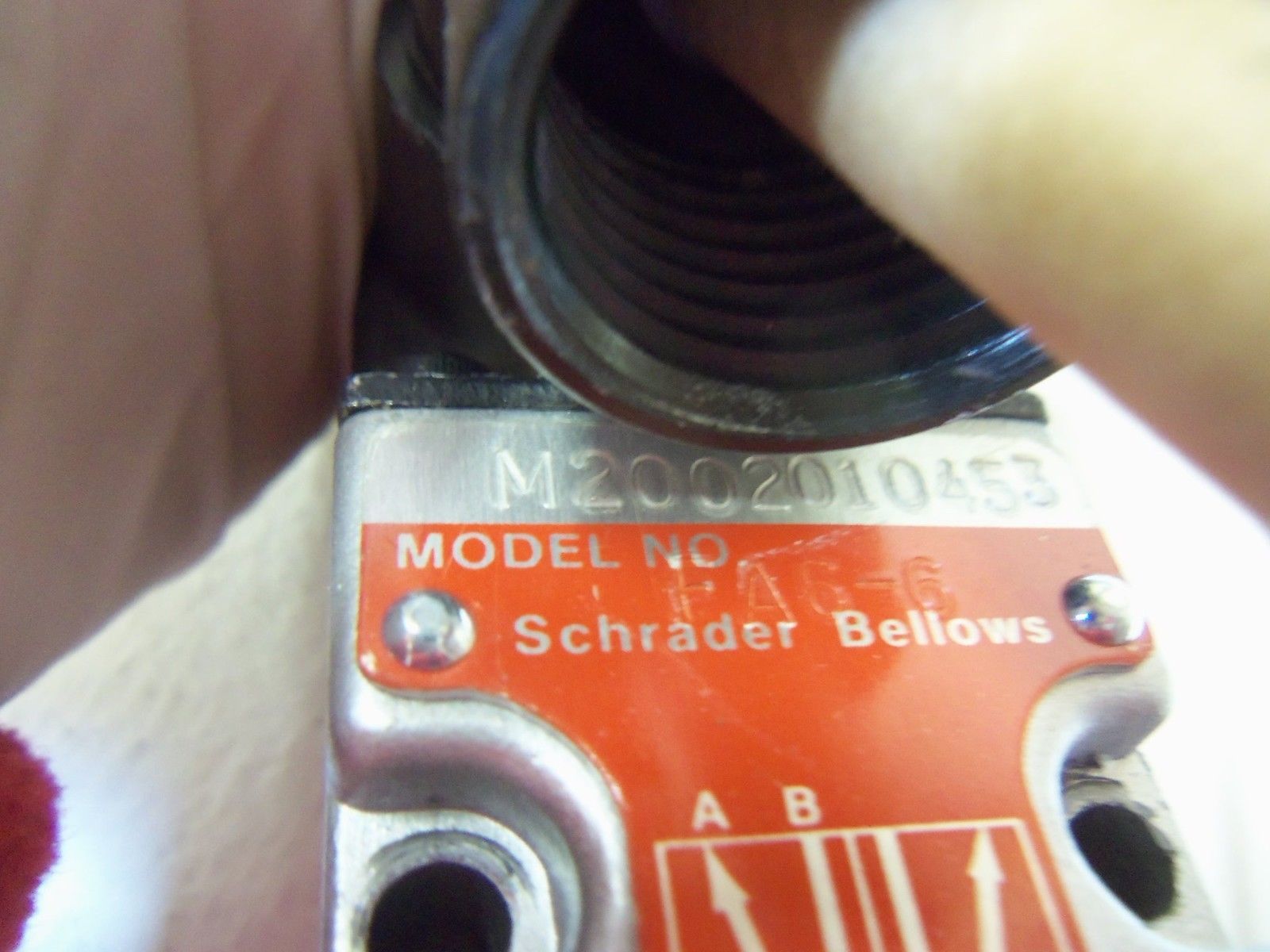 SCHRADER BELLOWS VALVE M20020104 UNMP