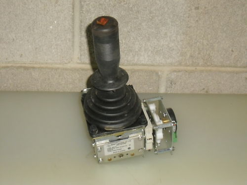 SENETT CONTROL W62/CR2649 *USED*