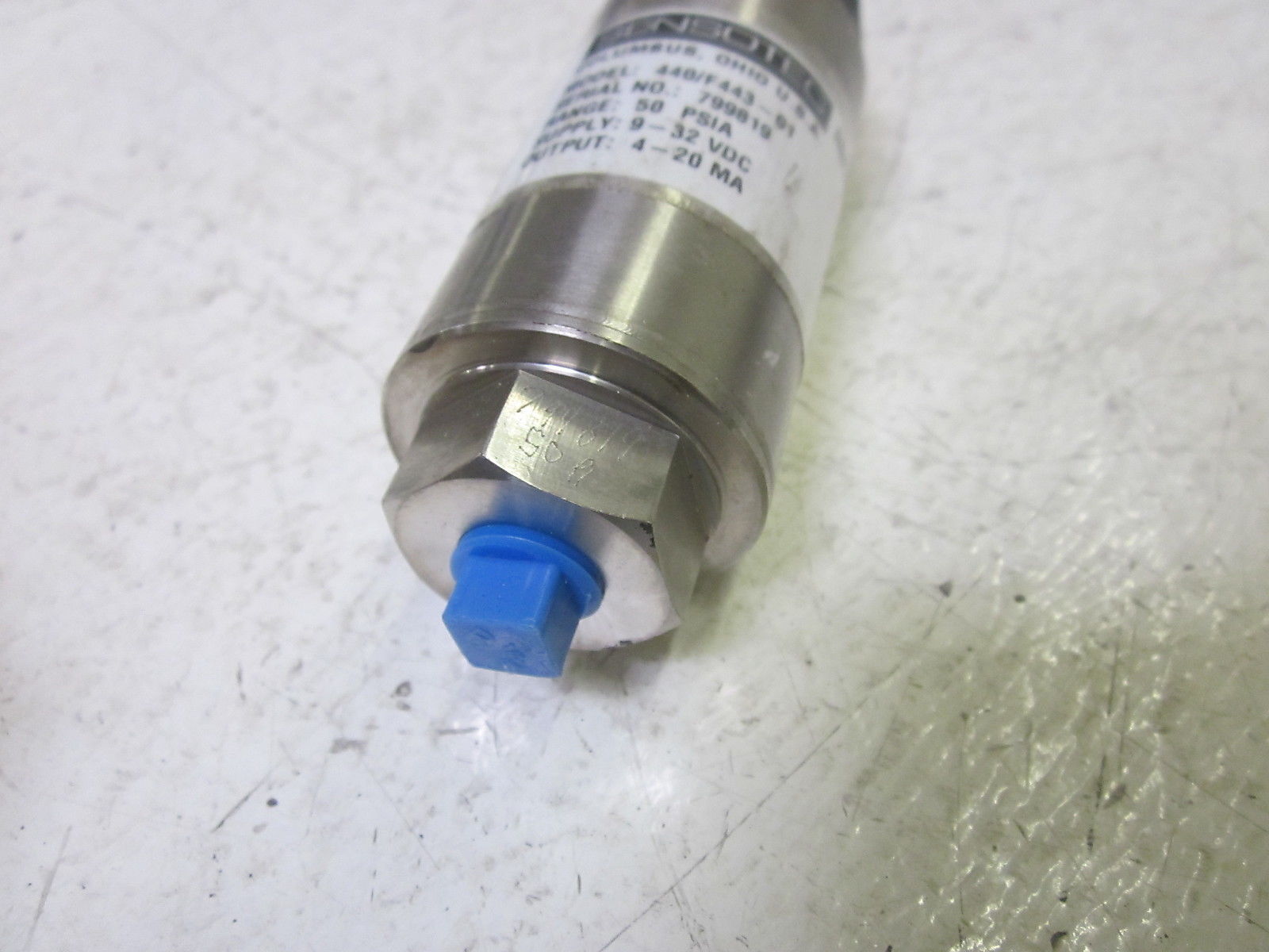 SENSOTEC 440/F443-01 TRANSDUCER 9-32VDC UNMP