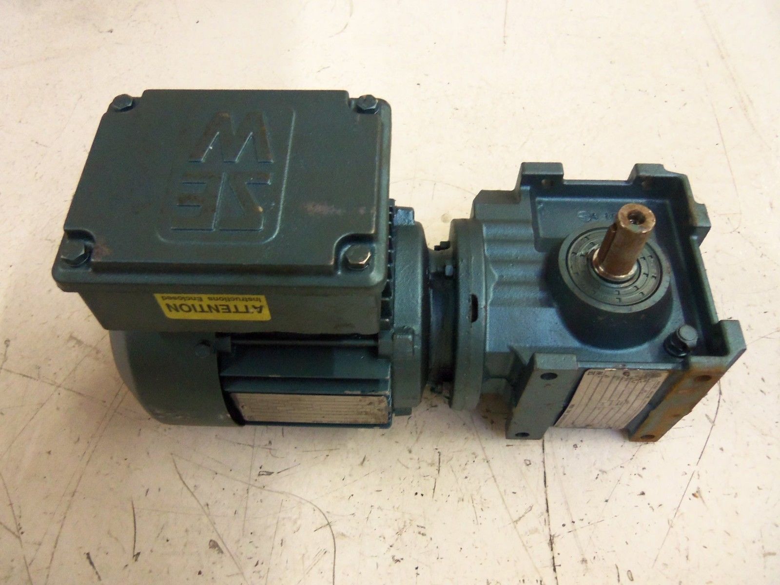 SEW-EURODRIVE S37DT71C4 UNMP