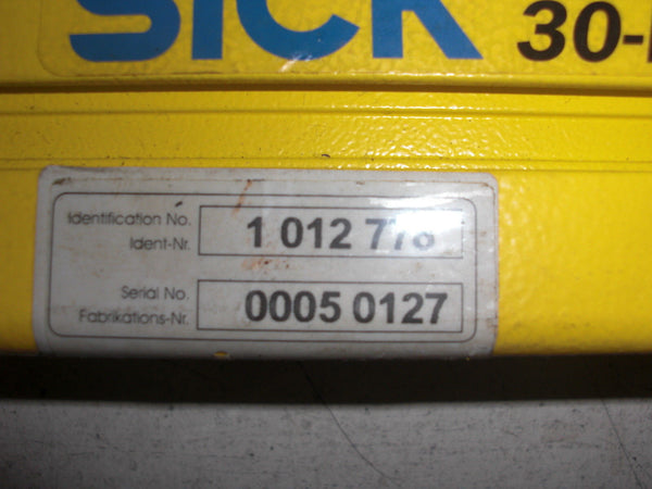 SICK 30-FGS FGSE-300-211 LIGHT CURTAIN SENDER UNMP