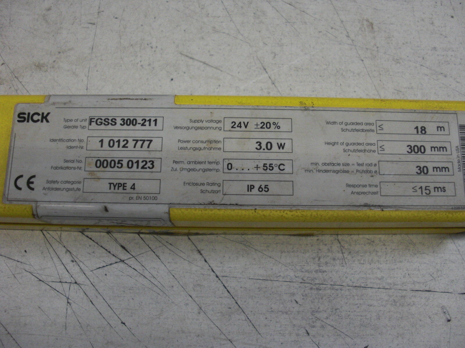 SICK 30-FGS FGSS-300-211 SAFETY LIGHT CURTAIN SENDER UNMP