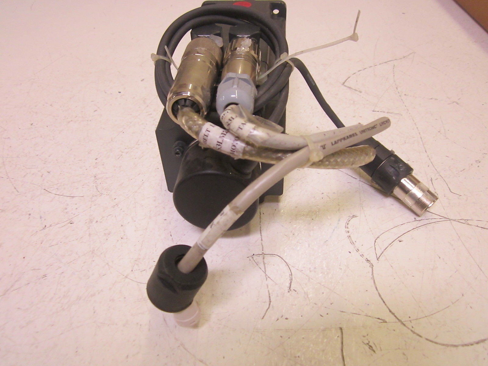 SIEMENS 1FT5044-0AF71-1-Z (AS PICTURED)