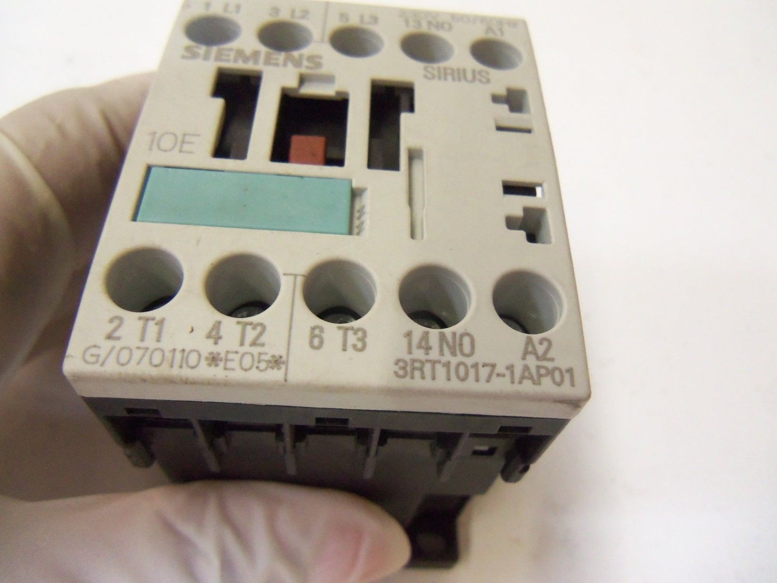 SIEMENS 3RT1017-1AP01 CONTACTOR 230V UNMP