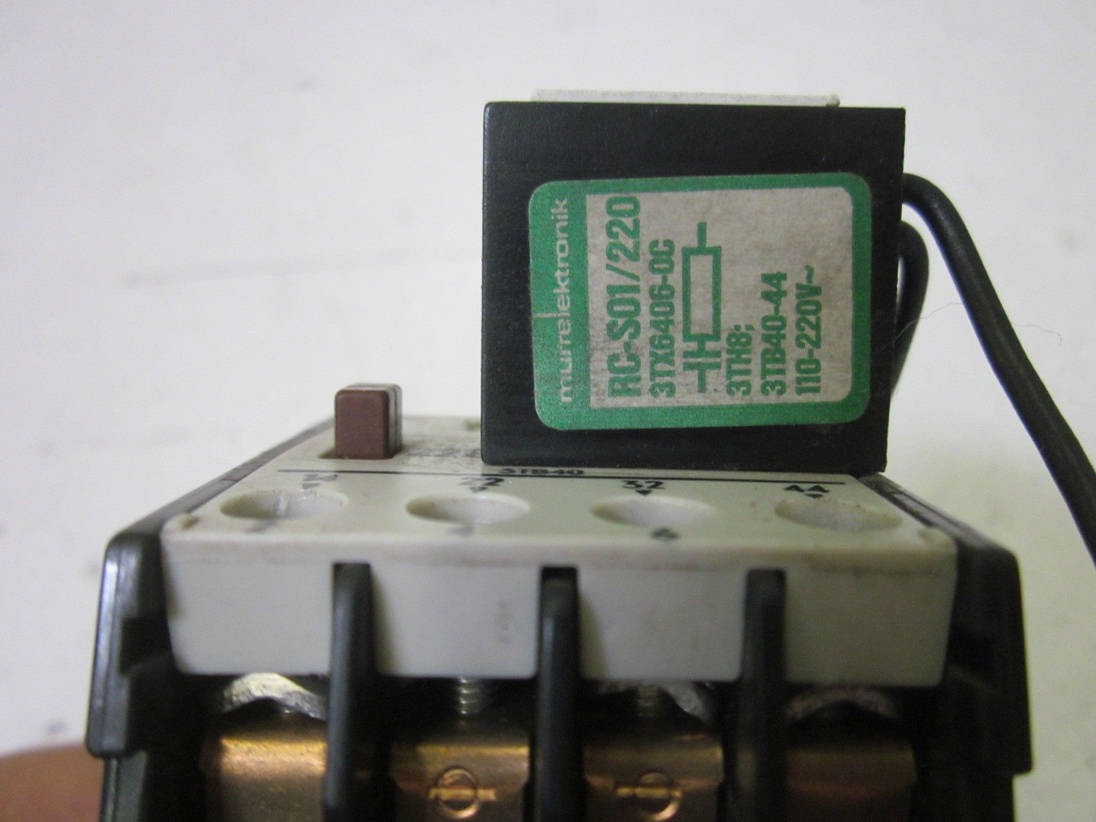 SIEMENS 3TB4017-0A 50V UNMP