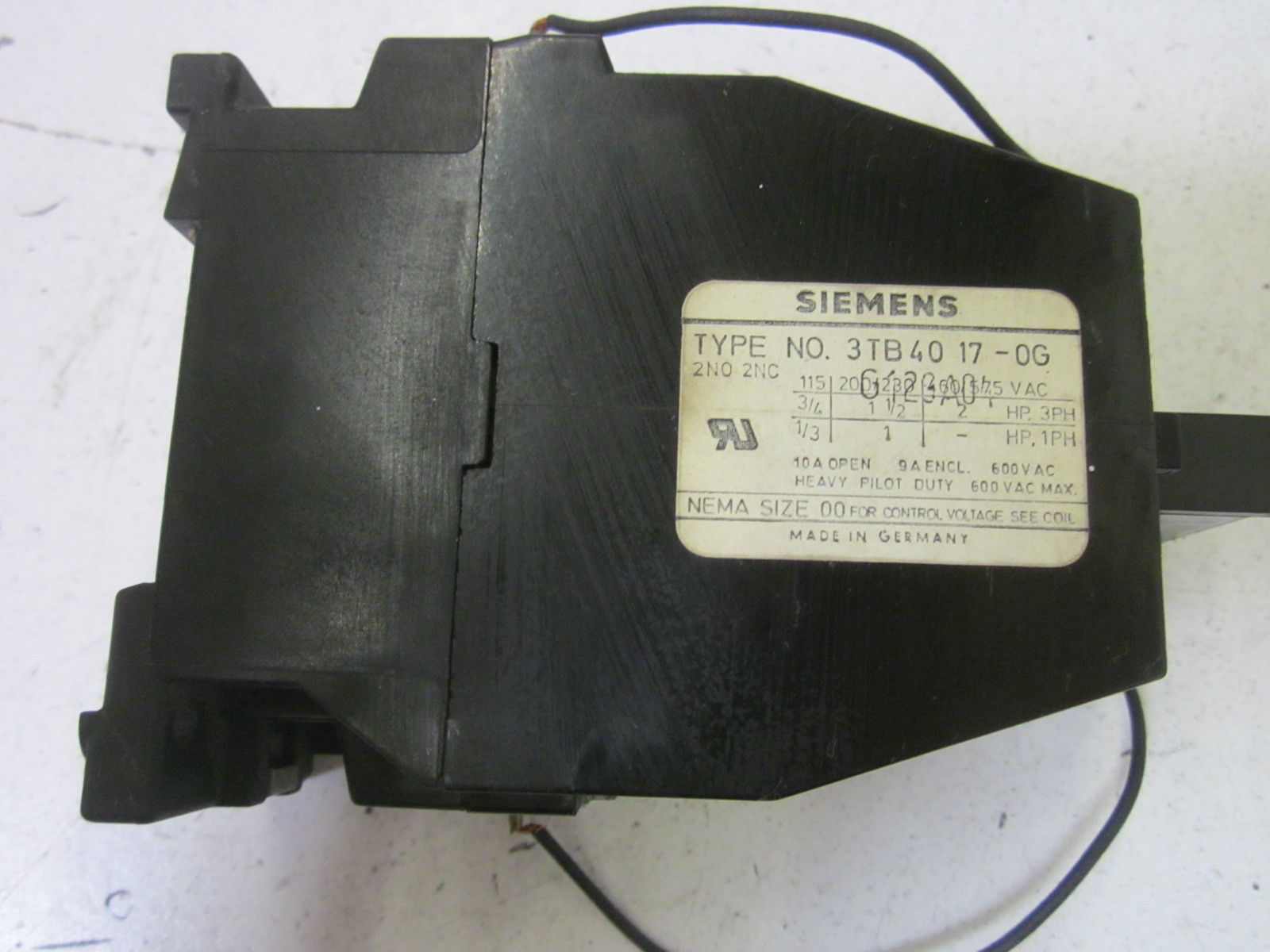 SIEMENS 3TB4017-0G 50V UNMP