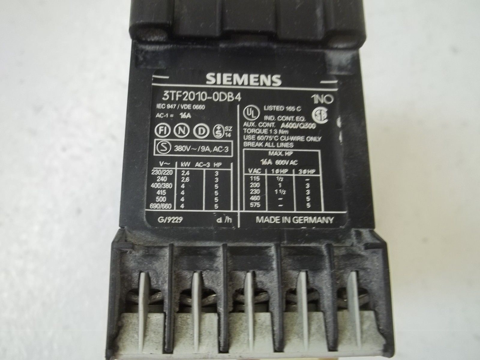 SIEMENS 3TF2010-0DB4 WITH 3UA7021-0J CONTACTOR UNMP