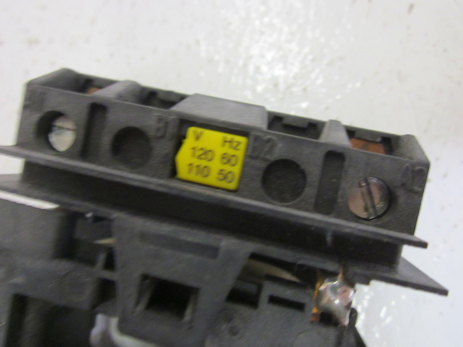 SIEMENS 3TY6 483-OAK6  110-120V COIL  UNMP