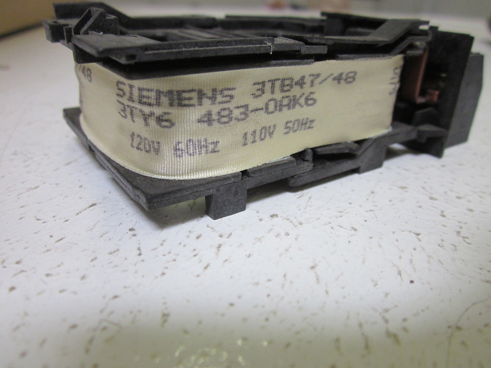 SIEMENS 3TY6 483-OAK6  110-120V COIL  UNMP