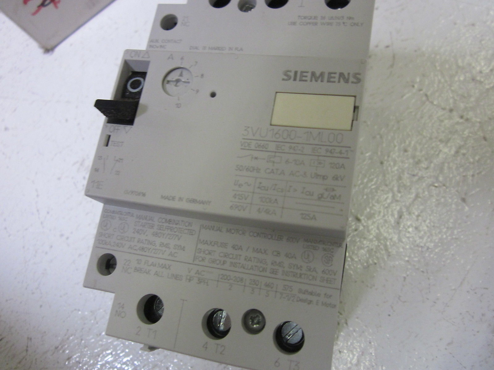 SIEMENS 3VU1600-1ML00 CIRCUIT BREAKER UNMP
