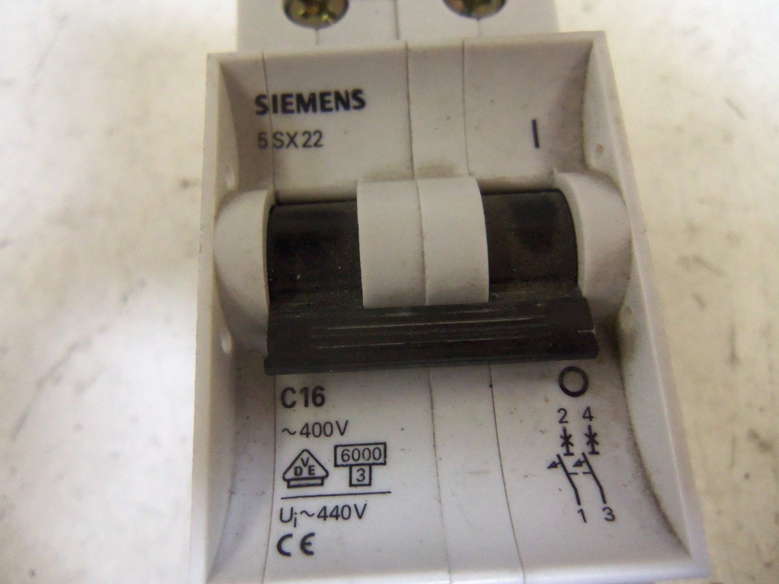 SIEMENS 5SX2216-7 CIRCUIT BREAKER 16A UNMP