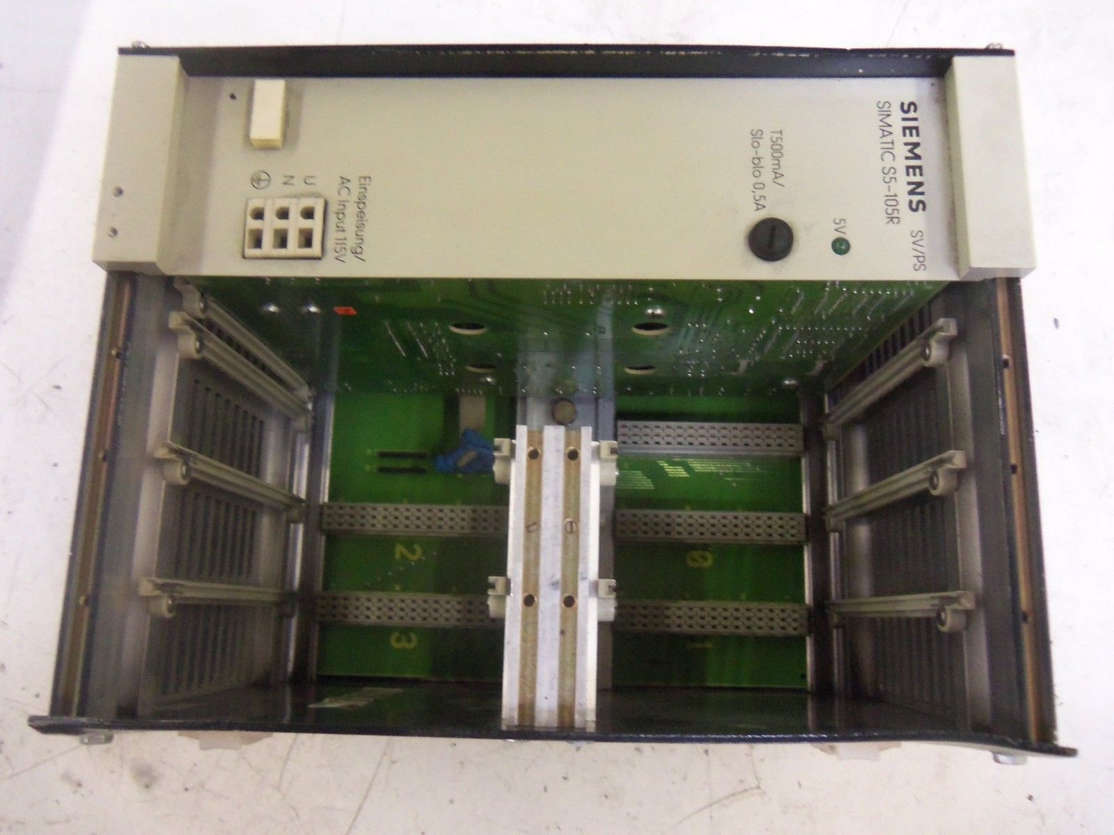 SIEMENS SIMATIC S5-105R 6ES5105-3RA21 PROGRAMMABLE CONTROLLER(AS PICUTRED)UNMP