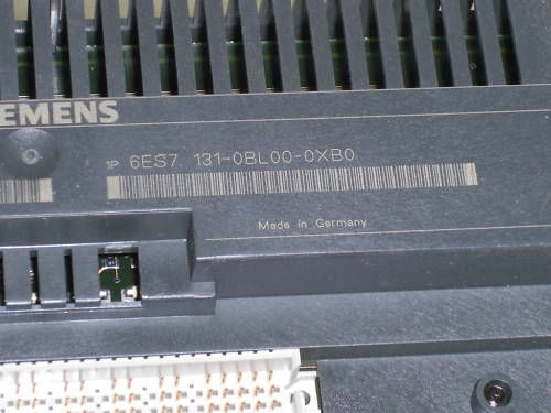 SIEMENS 6ES7-131-0BL00-0XB0 UNMP