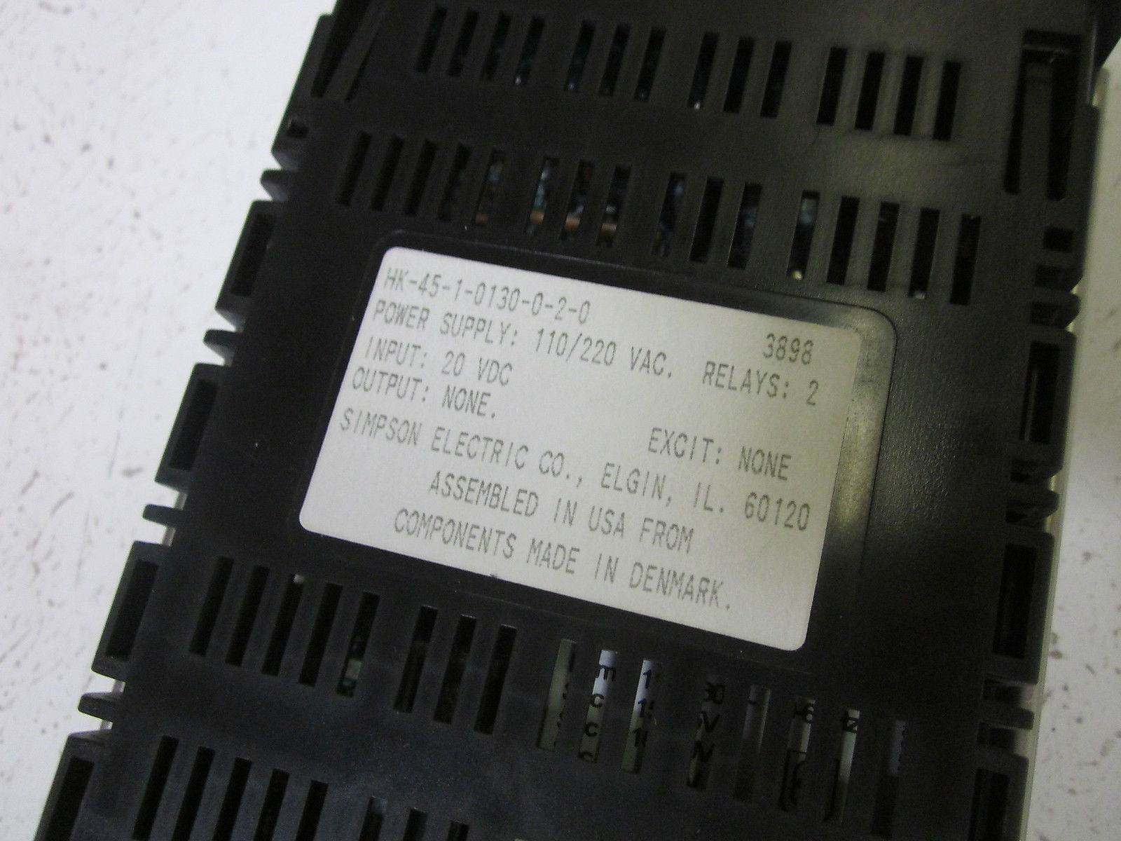 SIMPSON HK-45-1-0130-0-2-0 TEMPERATURE CONTROLLER 110/220VAC UNMP