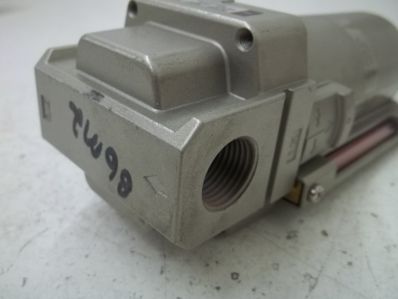 SMC AF40-N04-8Z PNEUMATIC FILTER 150PSI NSNP